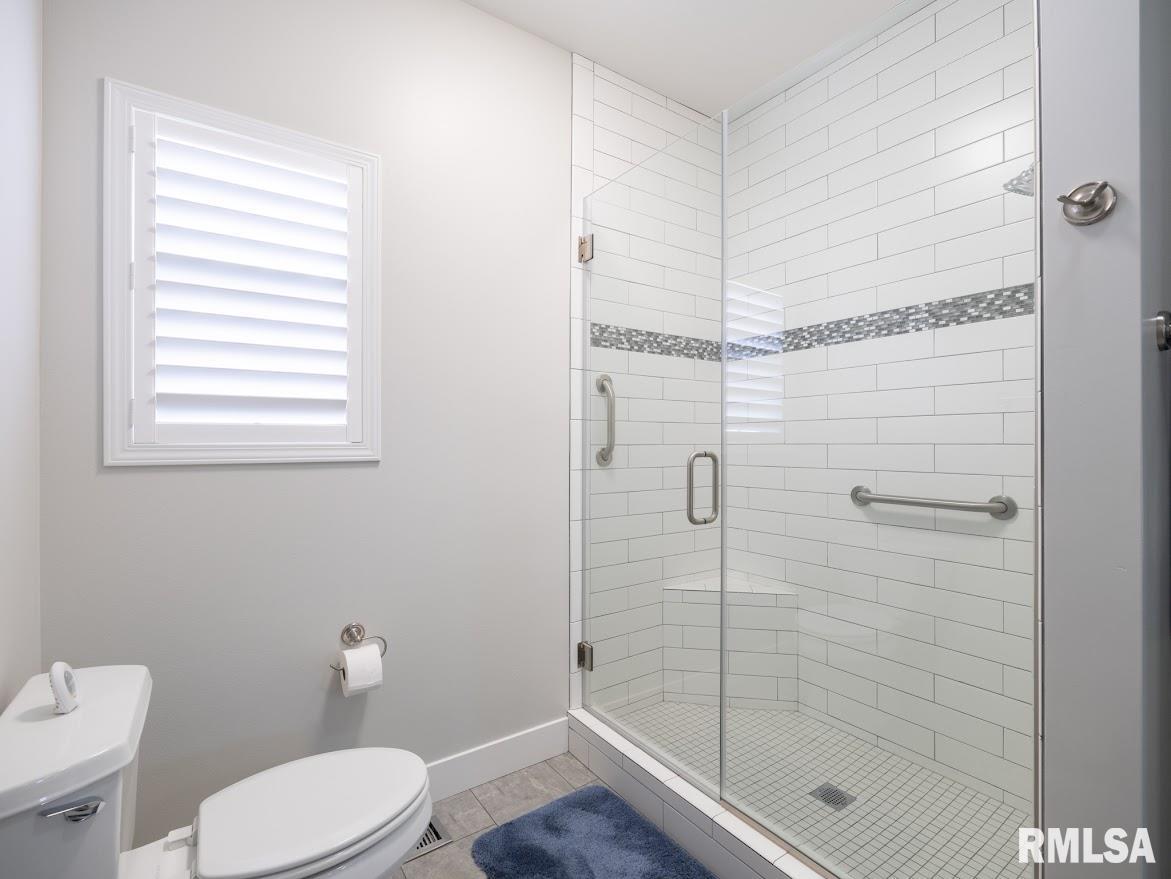 6910 N Brookstone Drive, Peoria, Illinois image 19