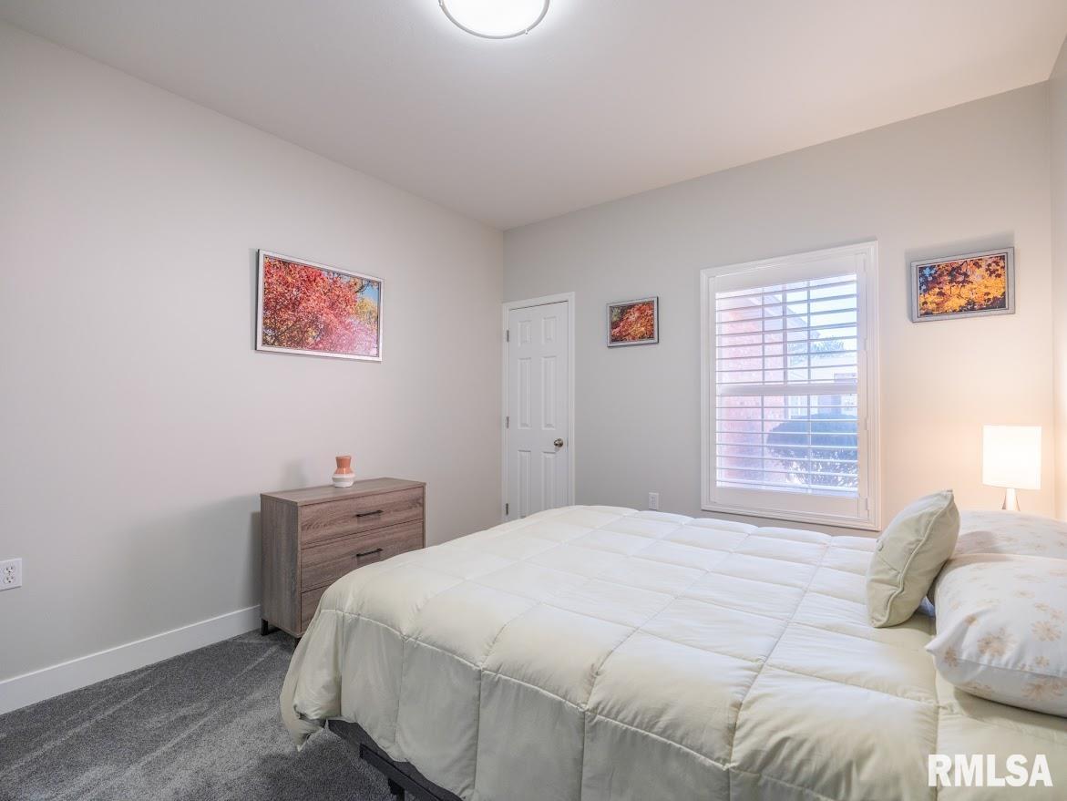 6910 N Brookstone Drive, Peoria, Illinois image 23