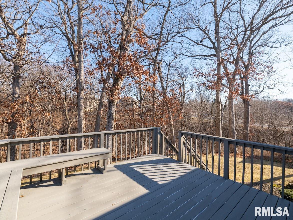 6910 N Brookstone Drive, Peoria, Illinois image 45