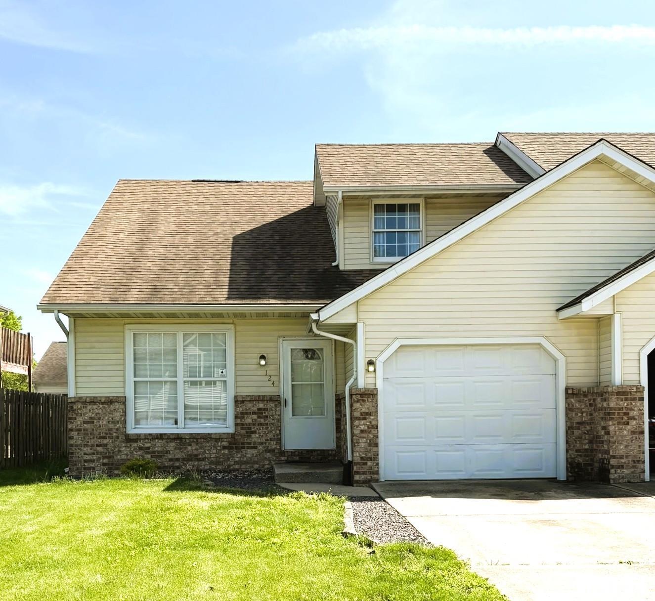124 Genoa Drive, Springfield, Illinois image 1