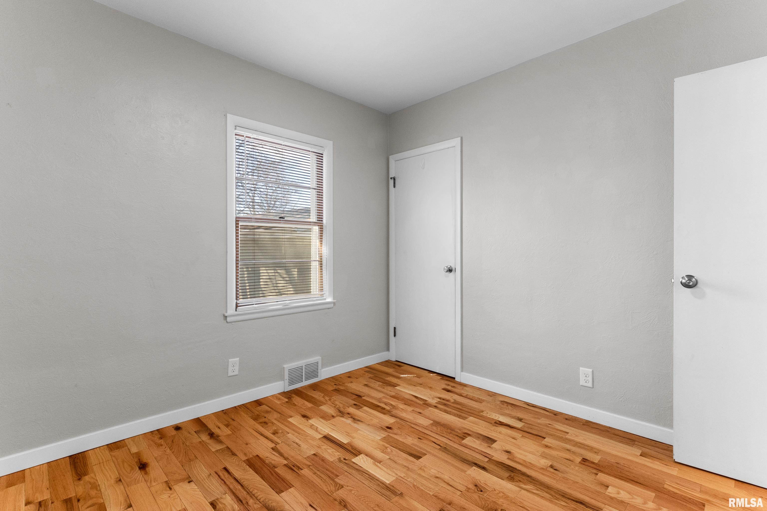 2402 Court Street, Pekin, Illinois image 23
