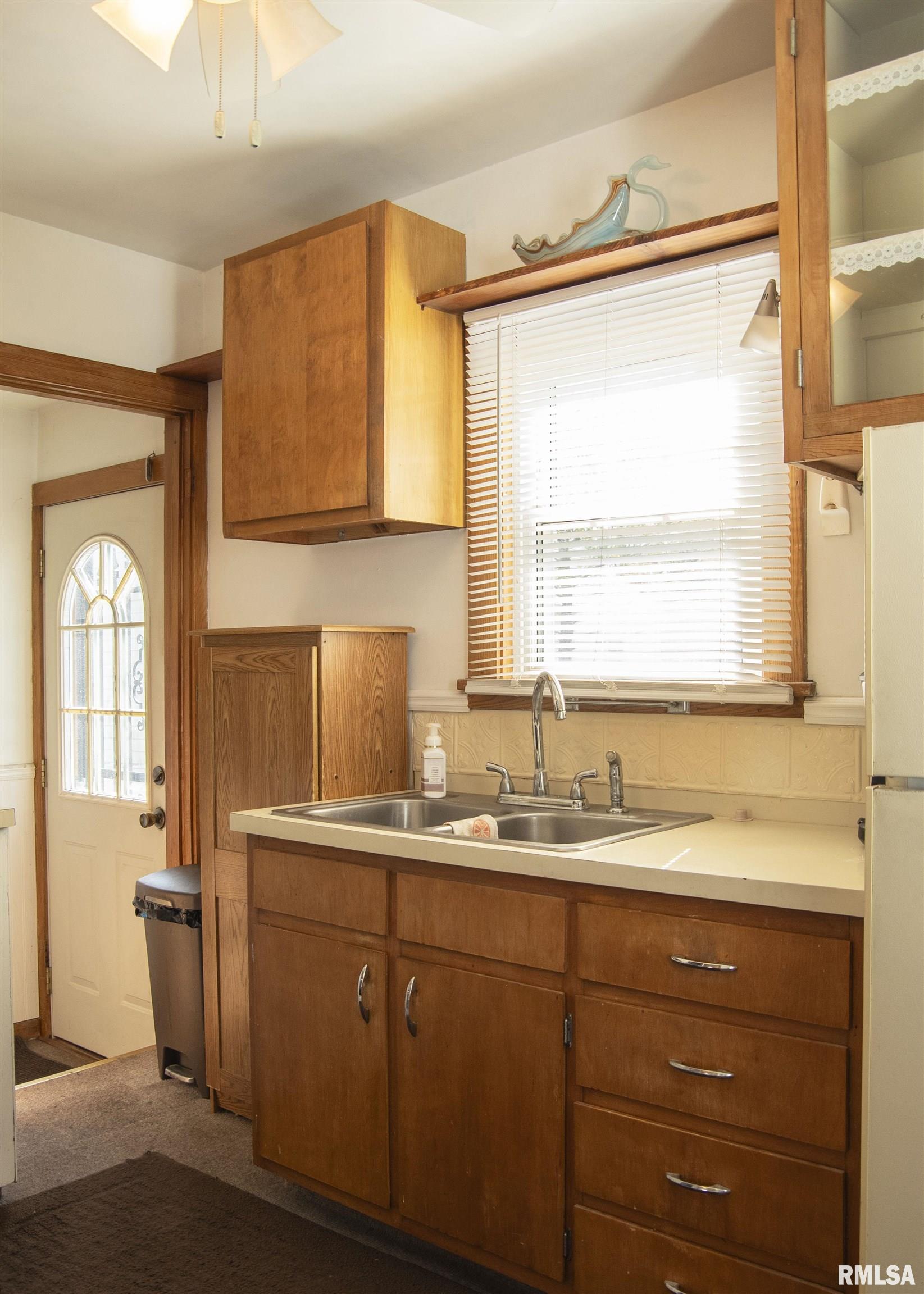 412 22nd Avenue, Moline, Illinois image 7