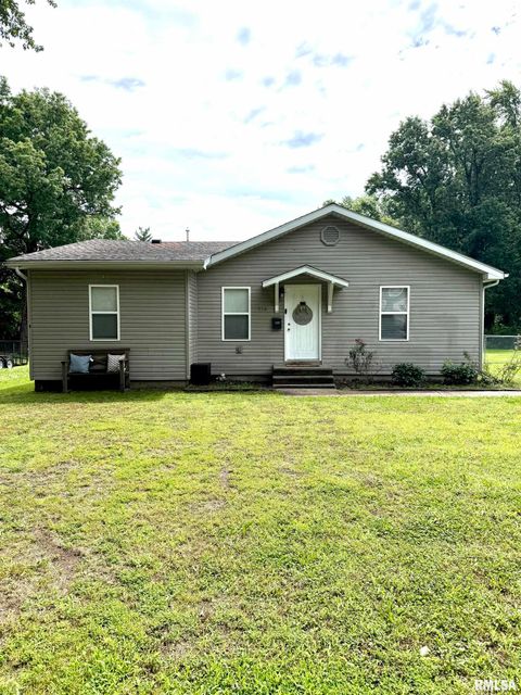 Homes For Sale - 716 Sheridan Drive<br/> Franklin County, Benton, IL 62812