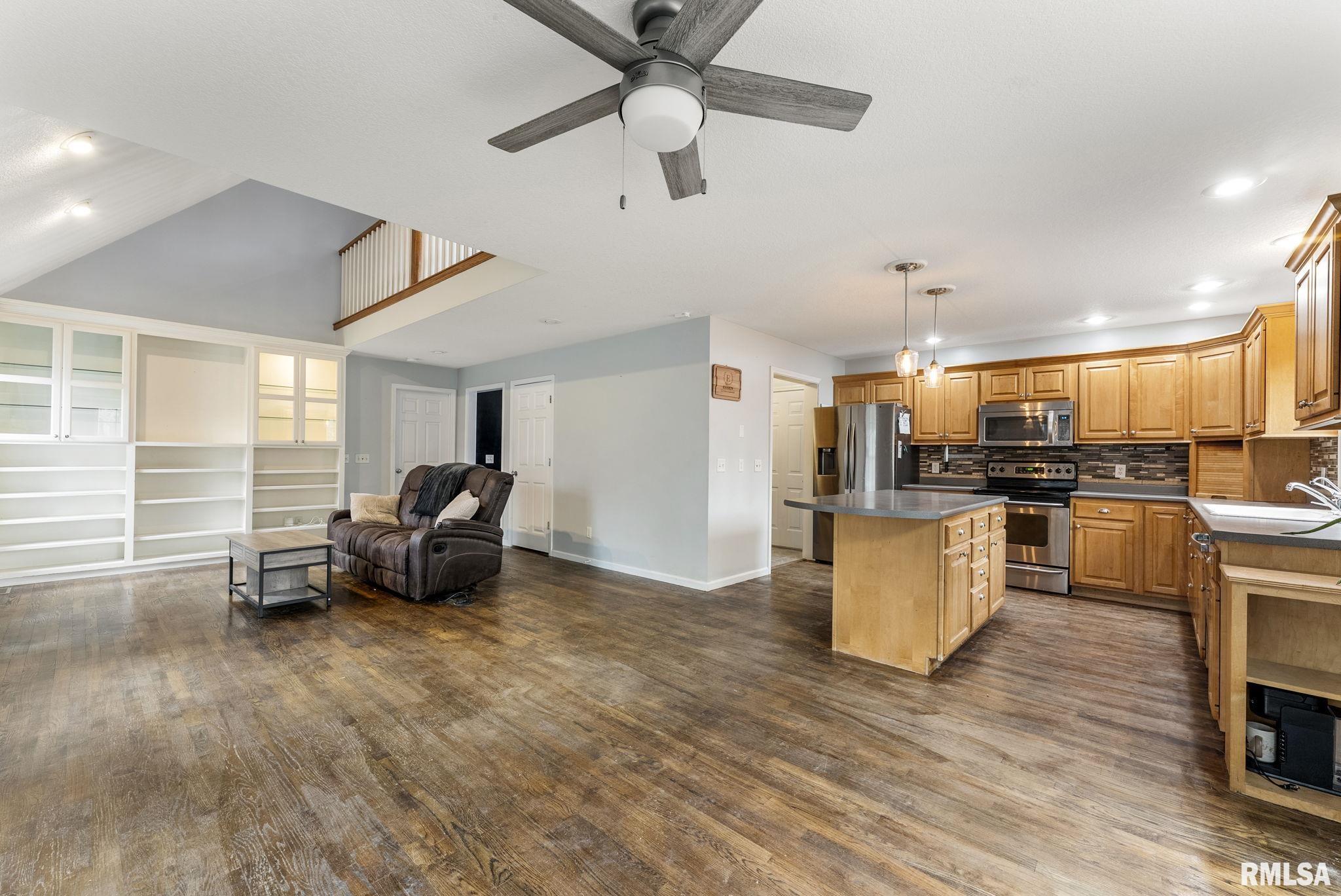 4928 Main Court, Davenport, Iowa image 6