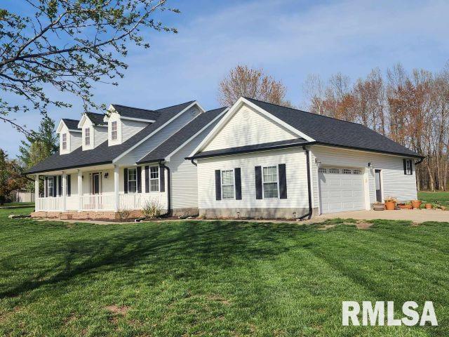 11742 Strawberry Road, Carbondale, Illinois image 2