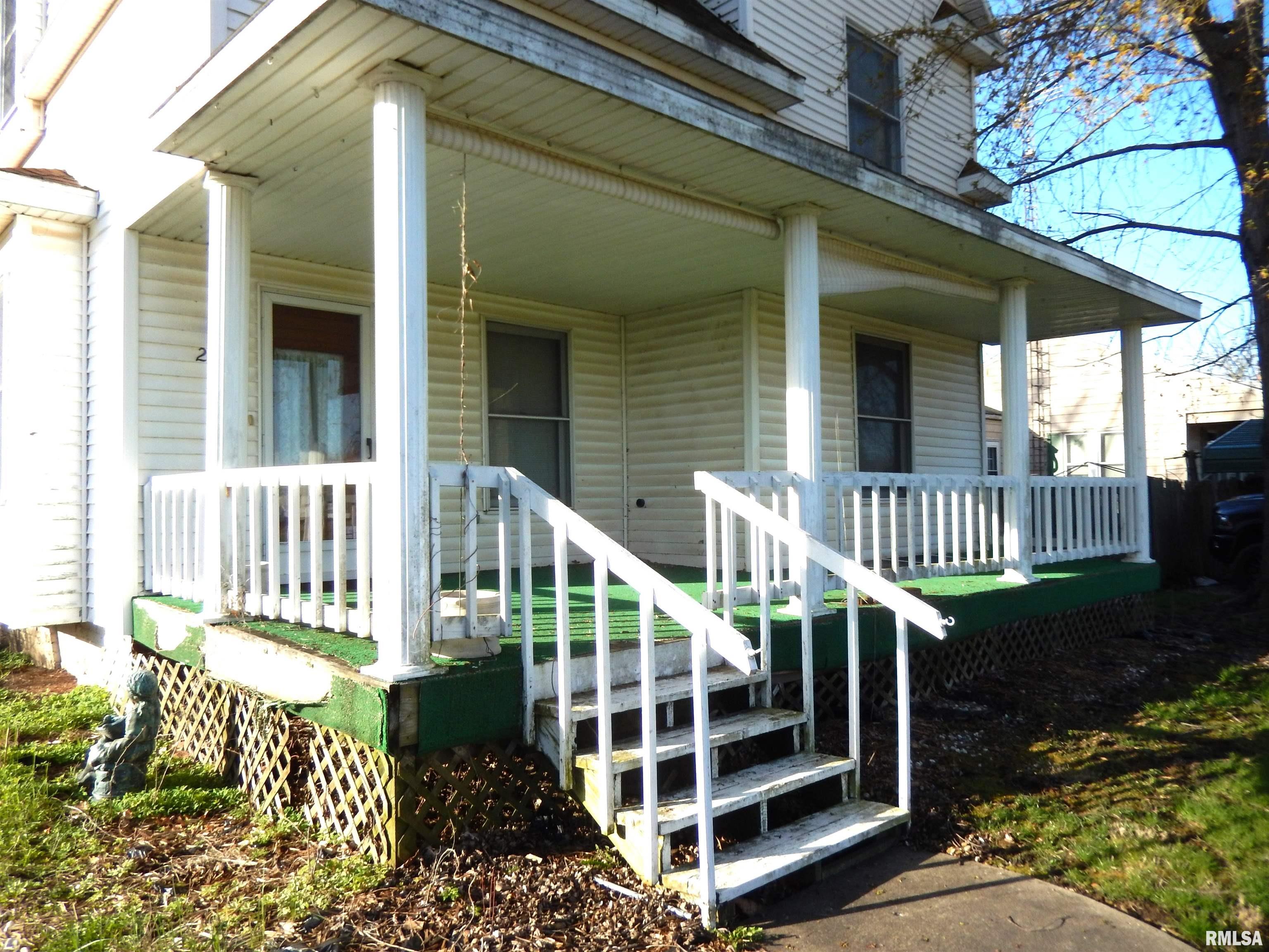 201 W Market Street, Colchester, Illinois image 5
