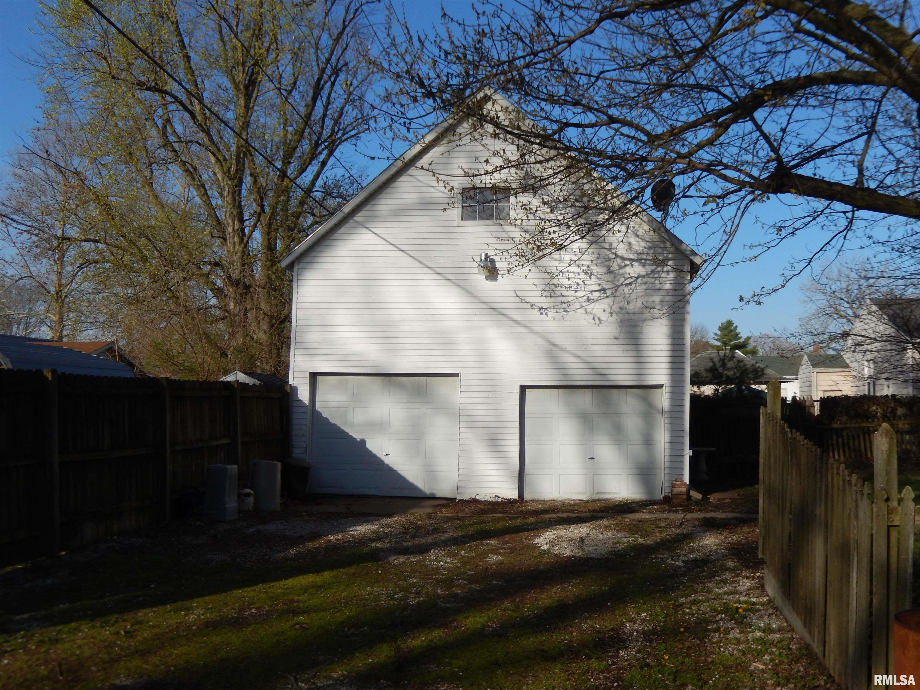 201 W Market Street, Colchester, Illinois image 36