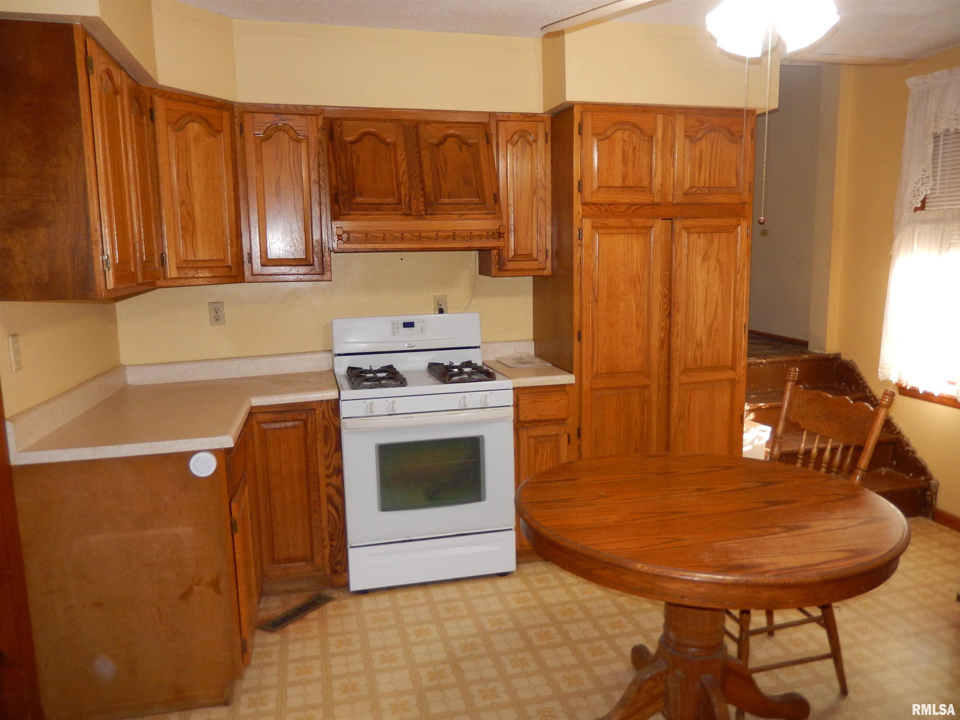 201 W Market Street, Colchester, Illinois image 16