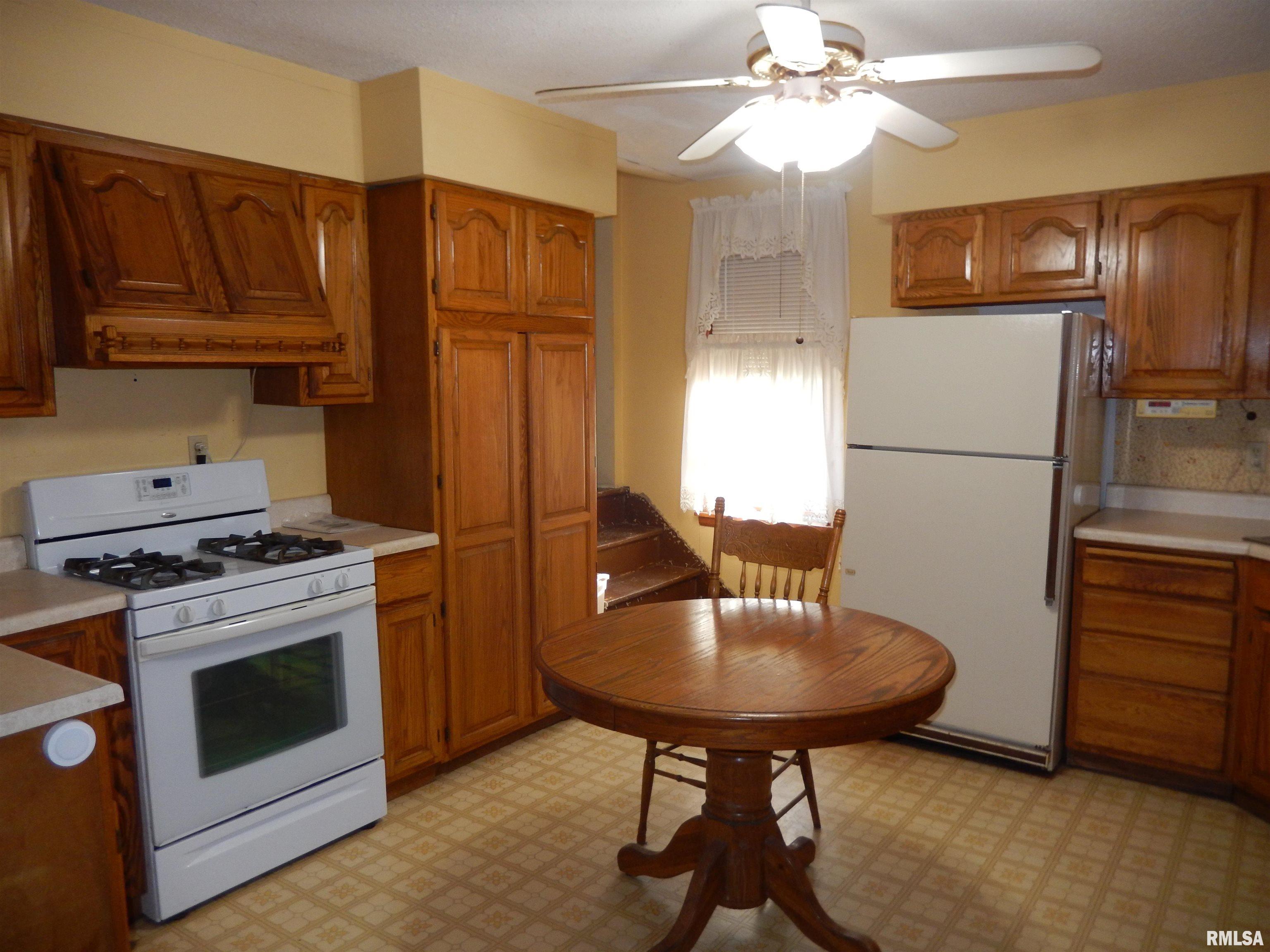 201 W Market Street, Colchester, Illinois image 13