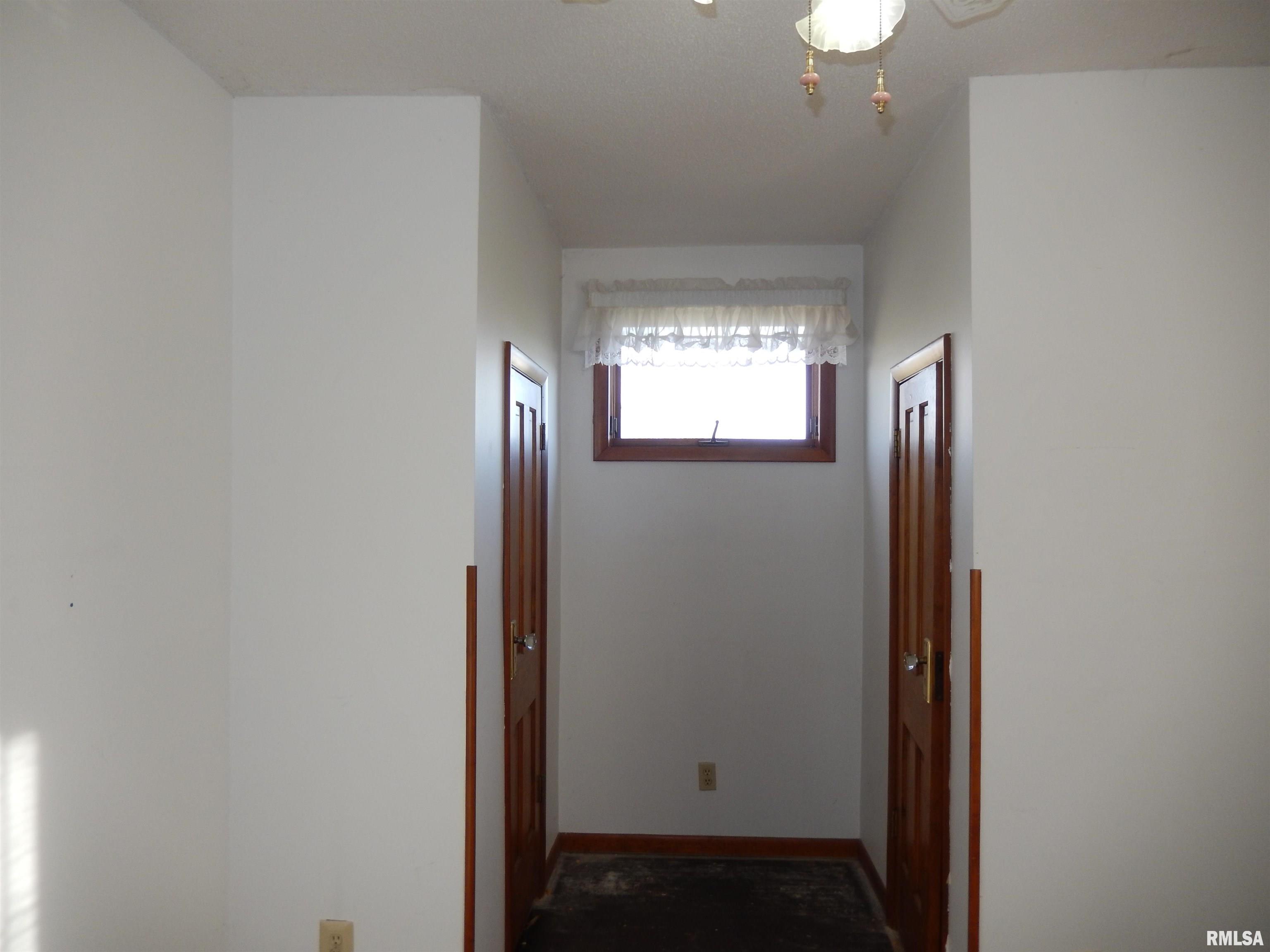 201 W Market Street, Colchester, Illinois image 22