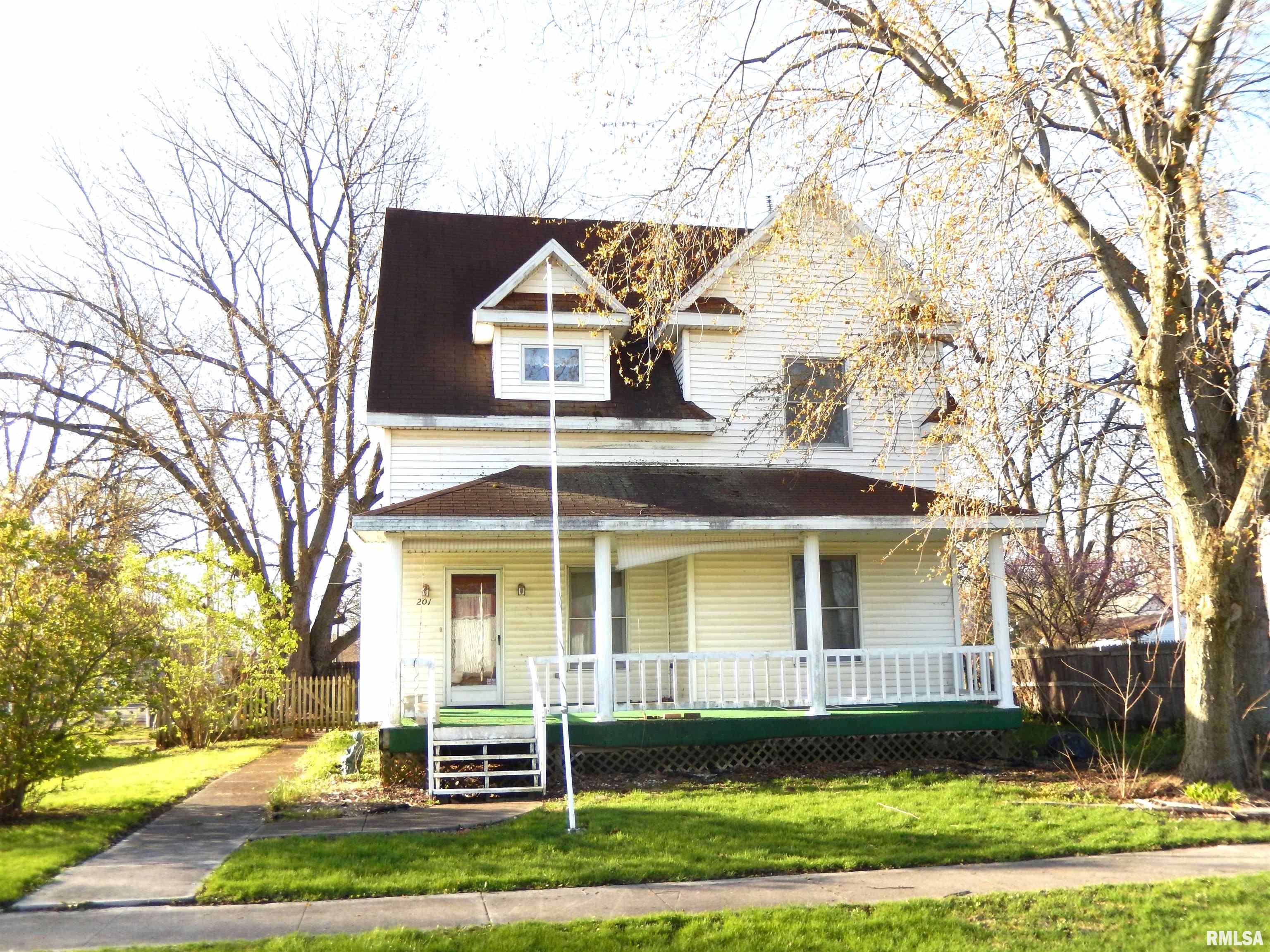 201 W Market Street, Colchester, Illinois image 3