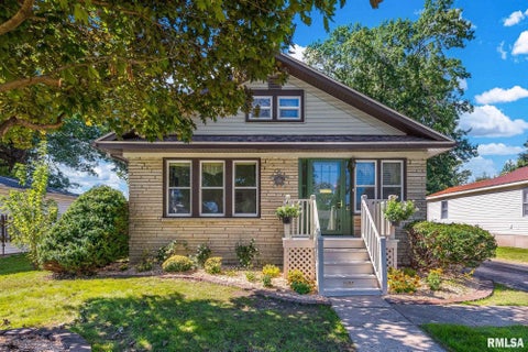 Homes For Sale - 1236 Jefferson Street<br/> Galesburg, IL 61401