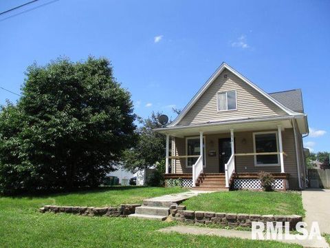 Homes For Sale - 572 Clark Street<br/> Knox County, Galesburg, IL 61401