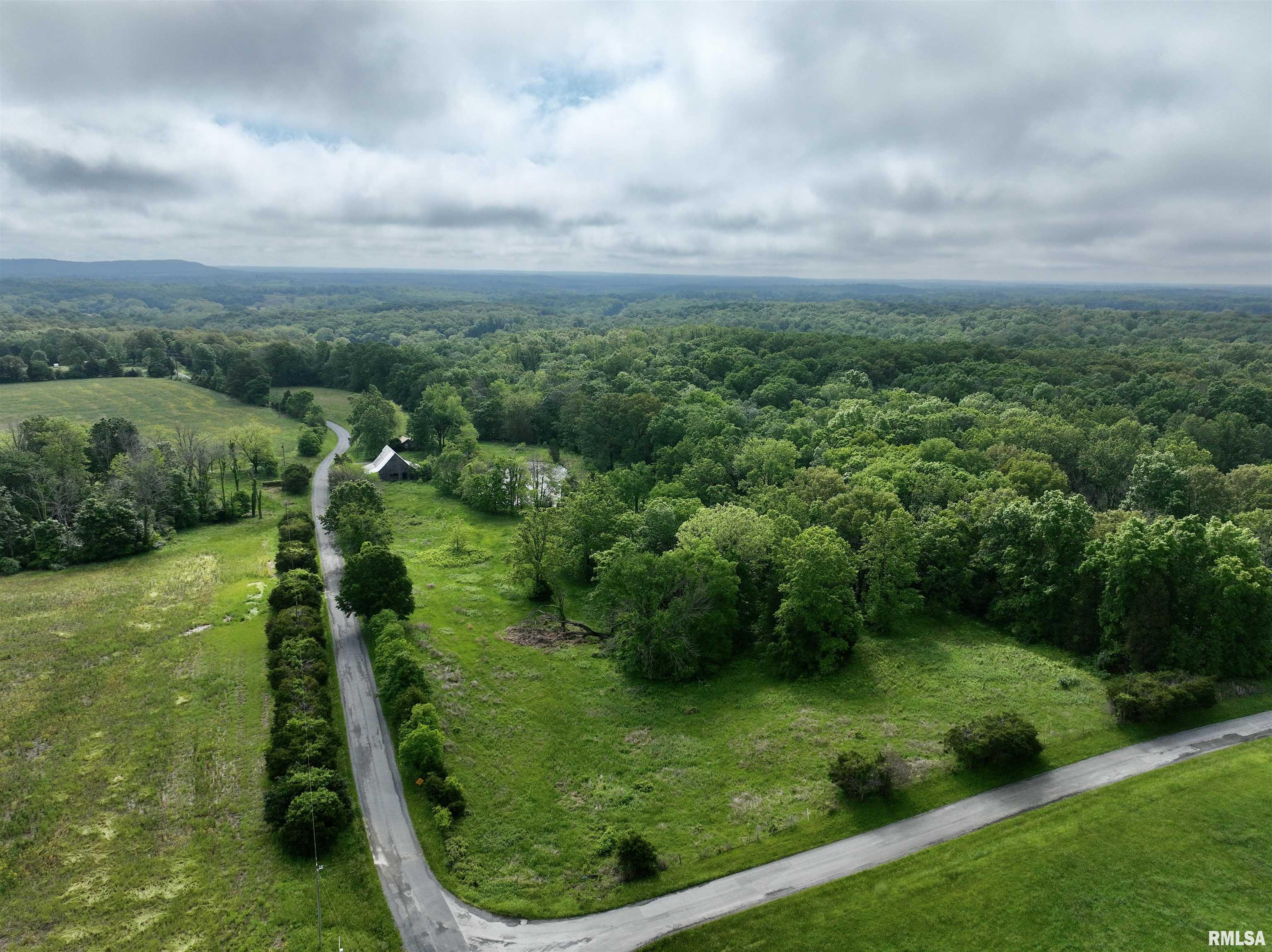 2600 Pleasant Ridge Road, Vienna, Illinois image 17