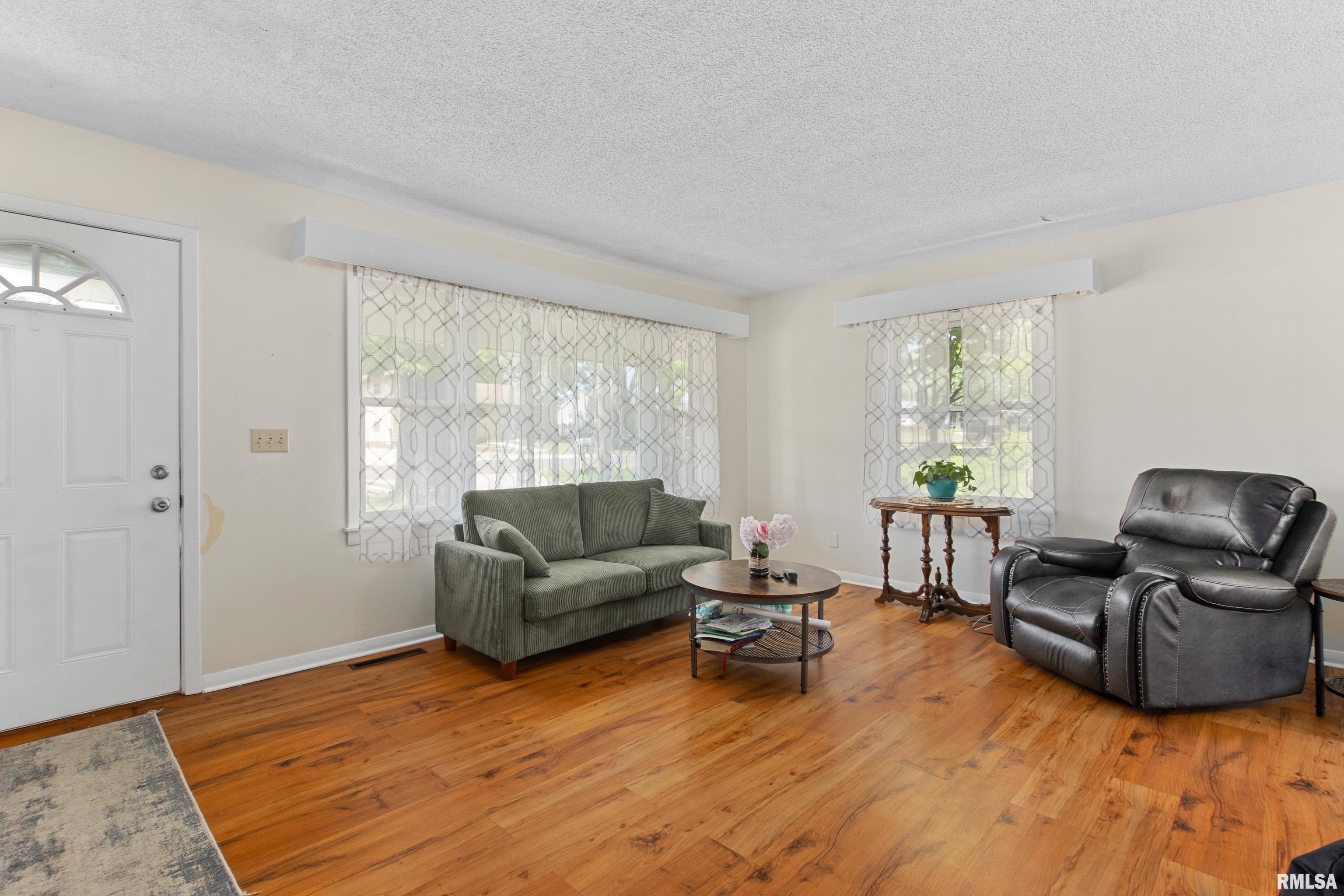 110 Bess Street, Washington, Illinois image 6