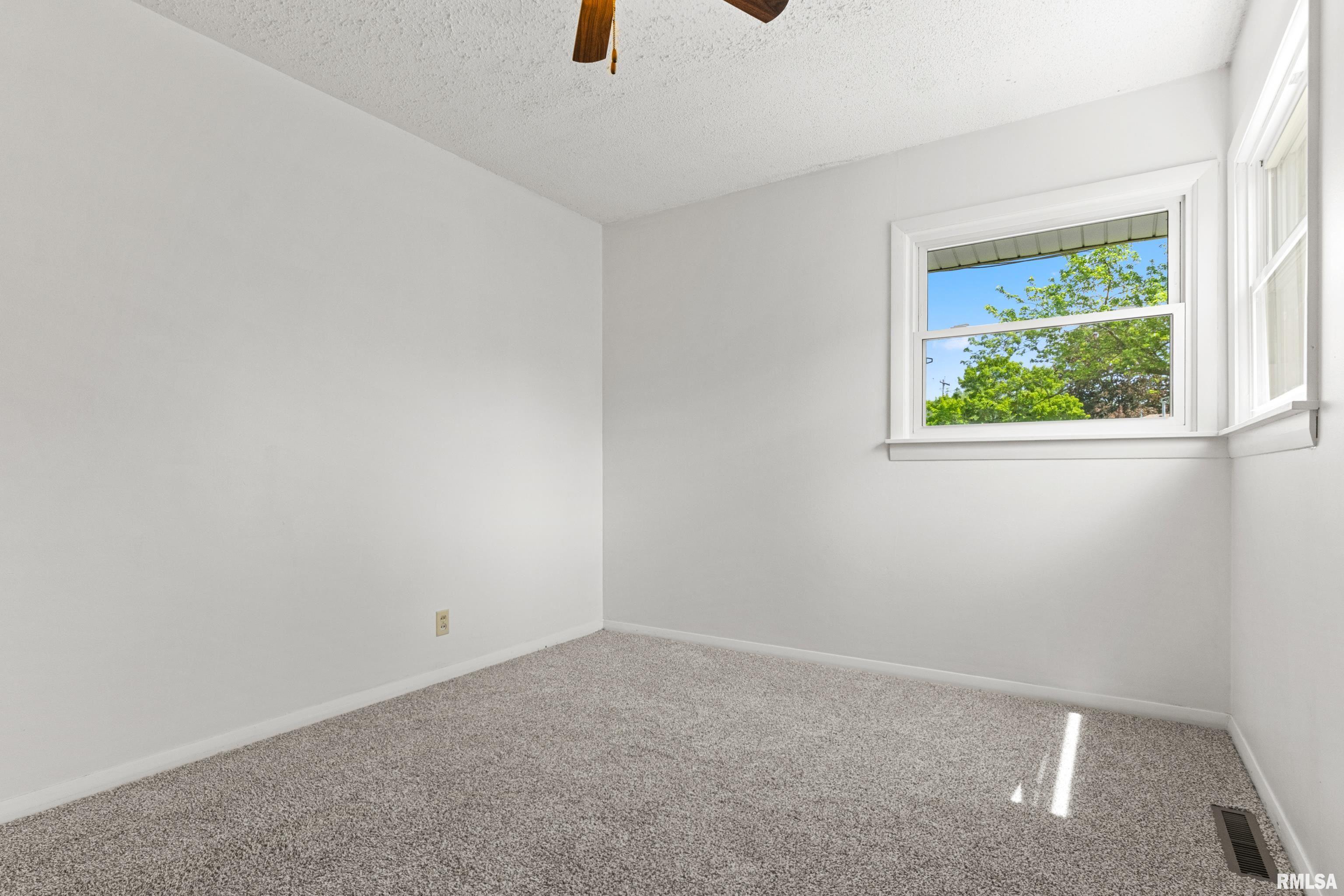 110 Bess Street, Washington, Illinois image 29