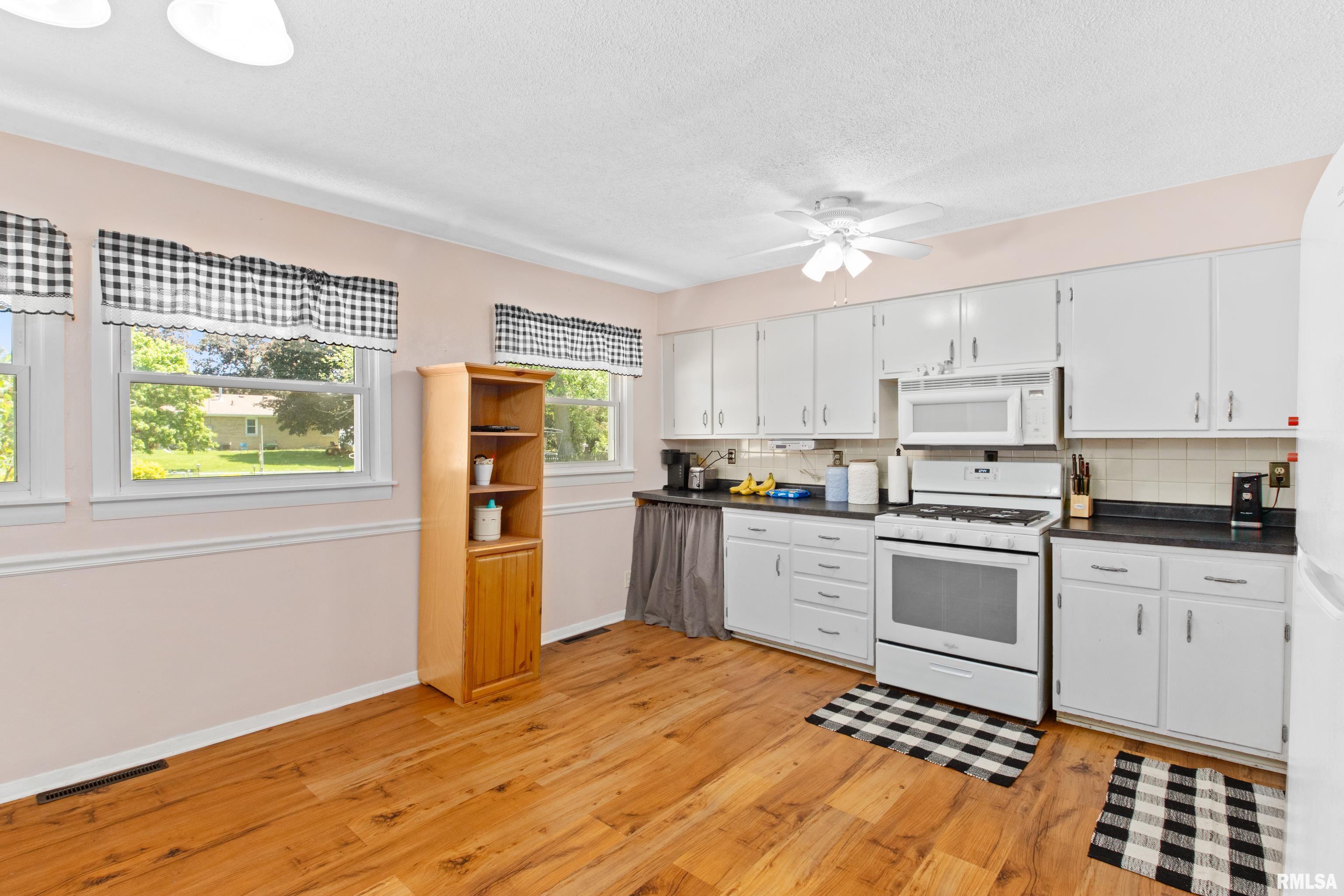 110 Bess Street, Washington, Illinois image 12