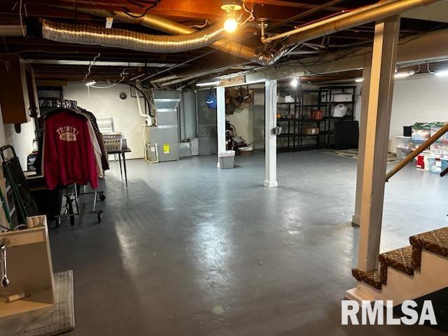 711 W Main Street, Reynolds, Illinois image 9