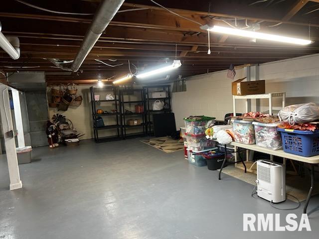 711 W Main Street, Reynolds, Illinois image 11