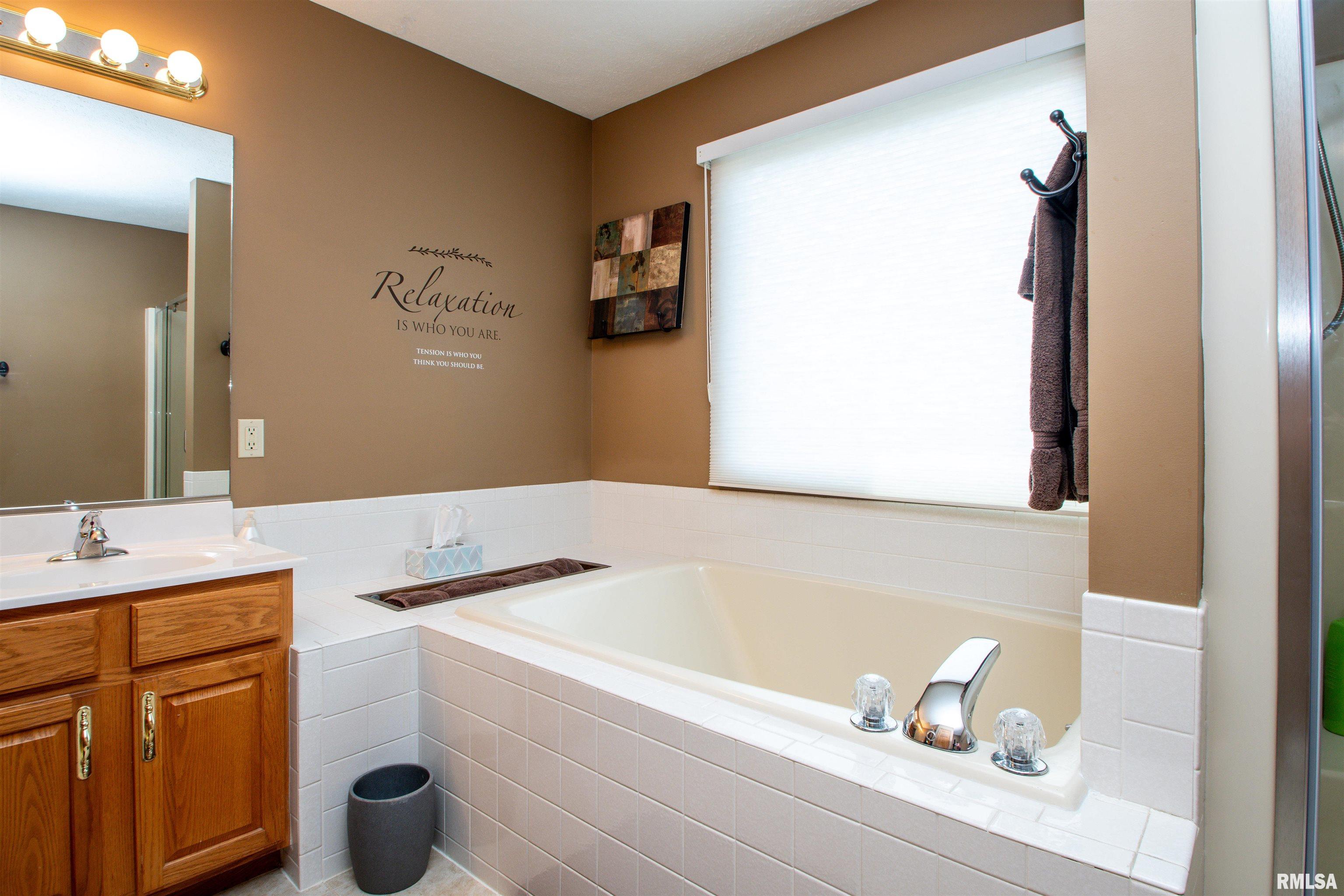 2326 W Monica Drive, Dunlap, Illinois image 35