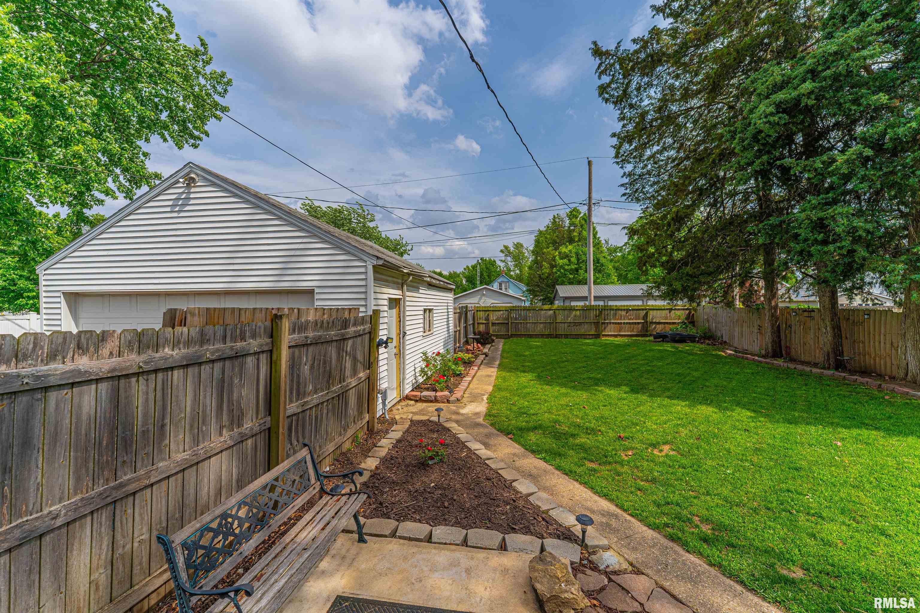622 N Mclean Street, Lincoln, Illinois image 29