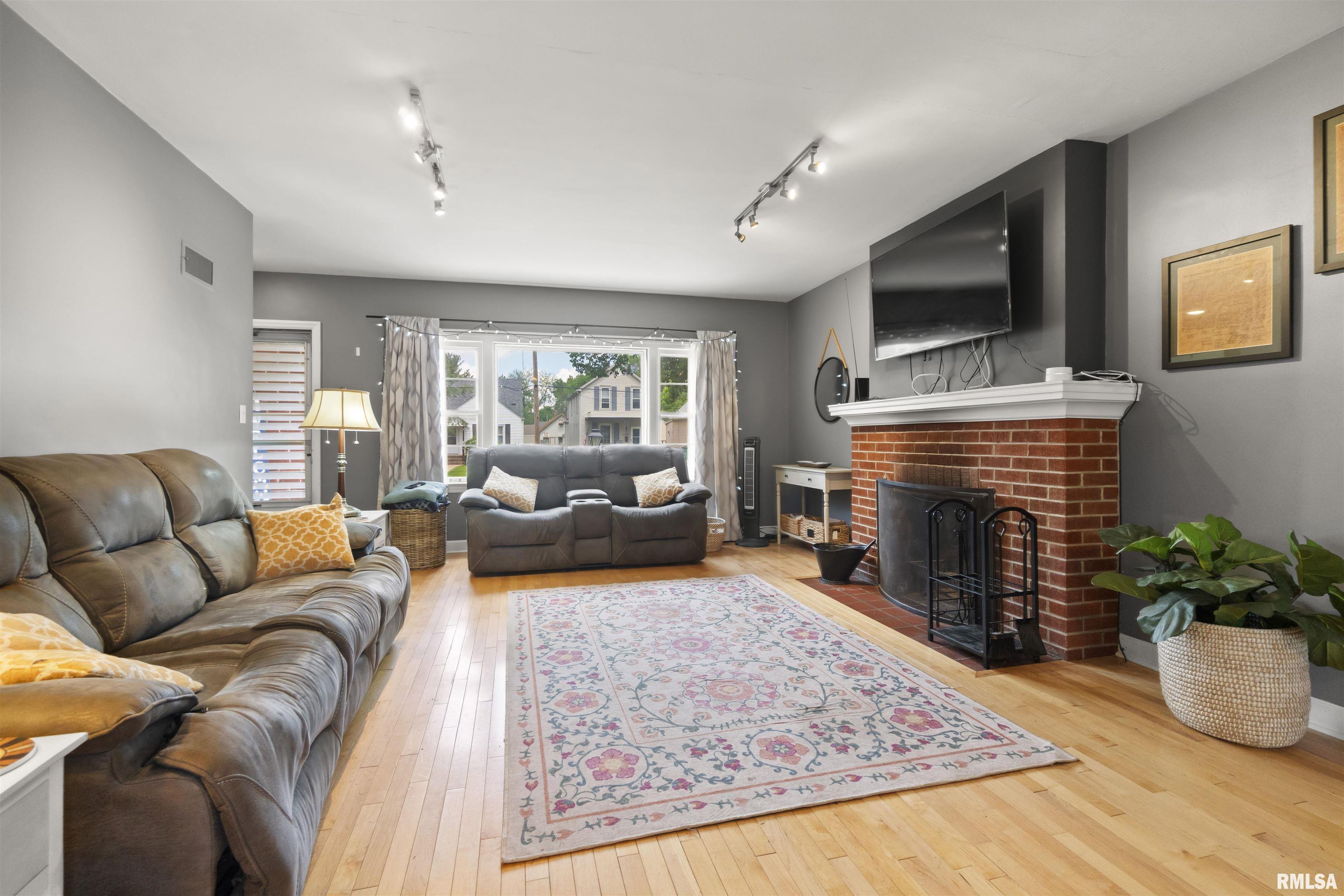2220 W Ayres Avenue, West Peoria, Illinois image 11