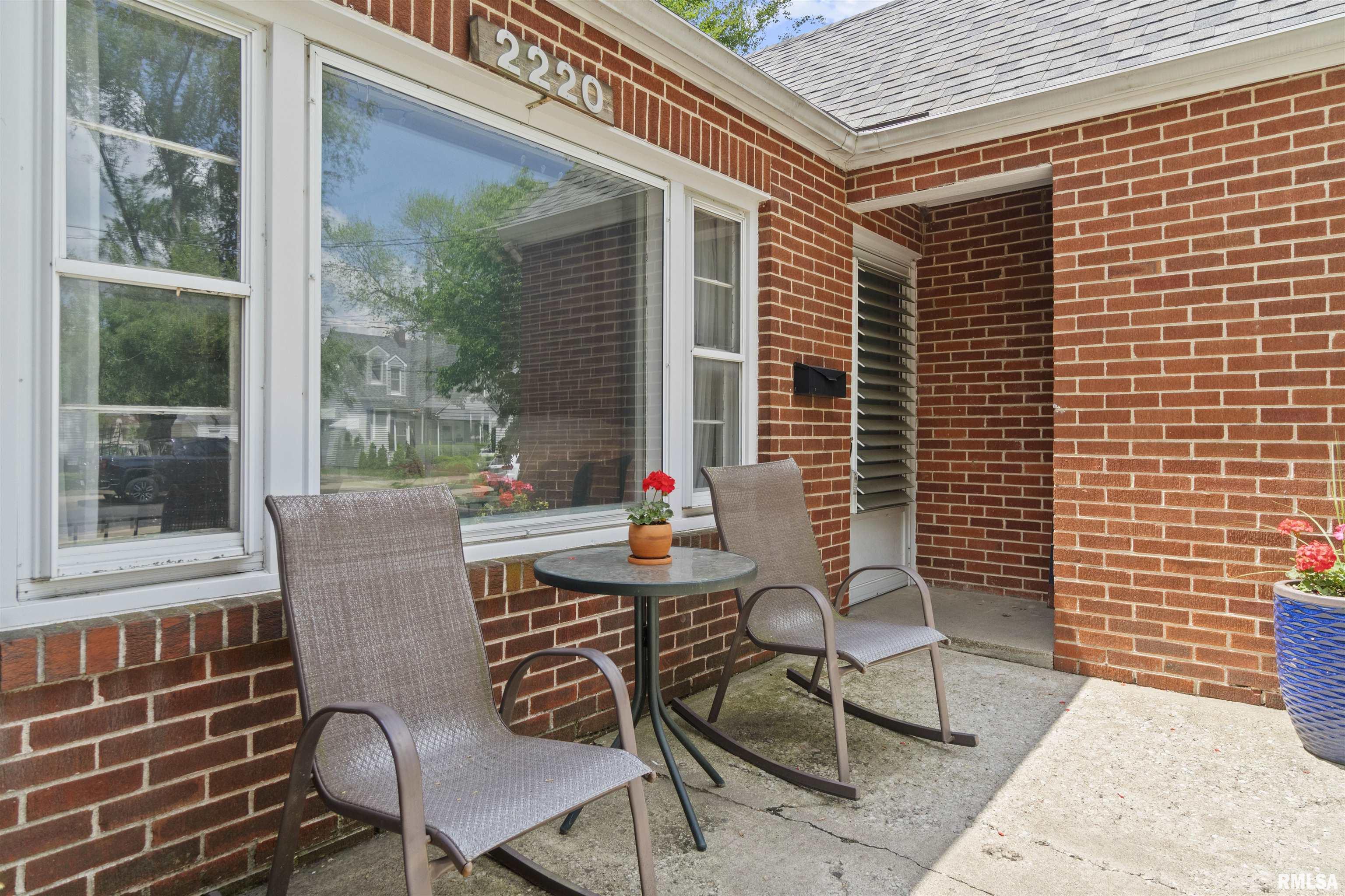 2220 W Ayres Avenue, West Peoria, Illinois image 4