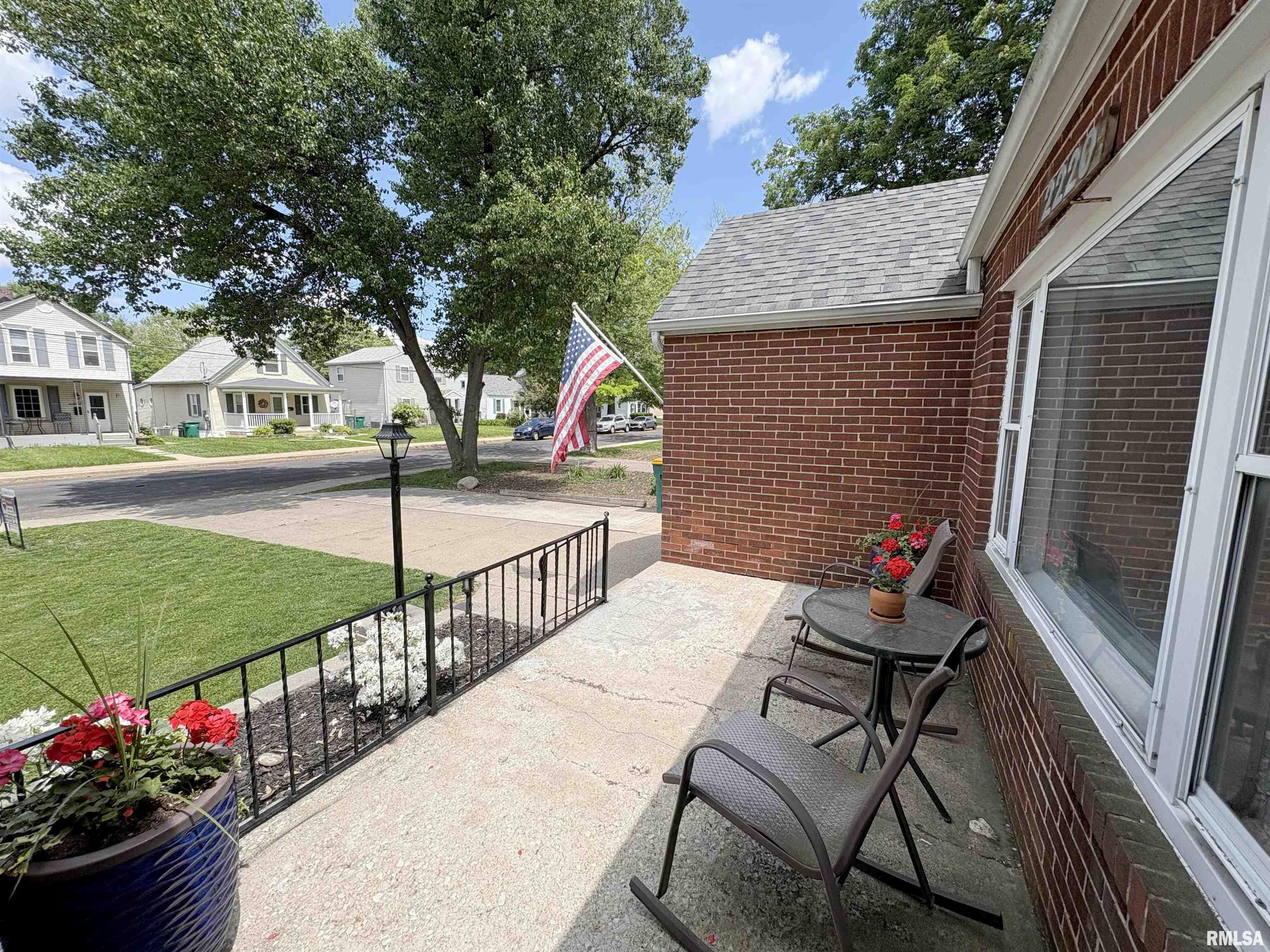 2220 W Ayres Avenue, West Peoria, Illinois image 5