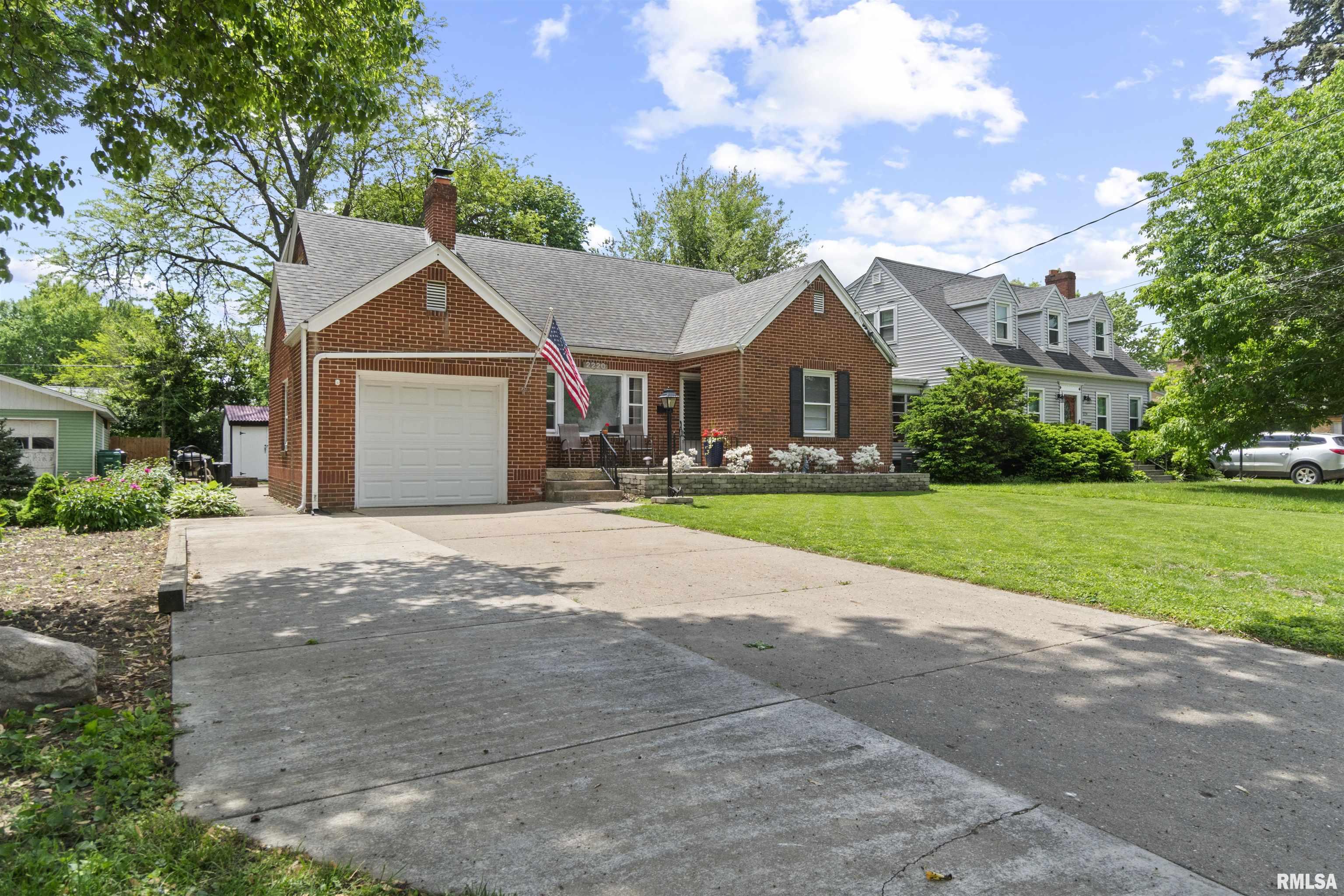 2220 W Ayres Avenue, West Peoria, Illinois image 3