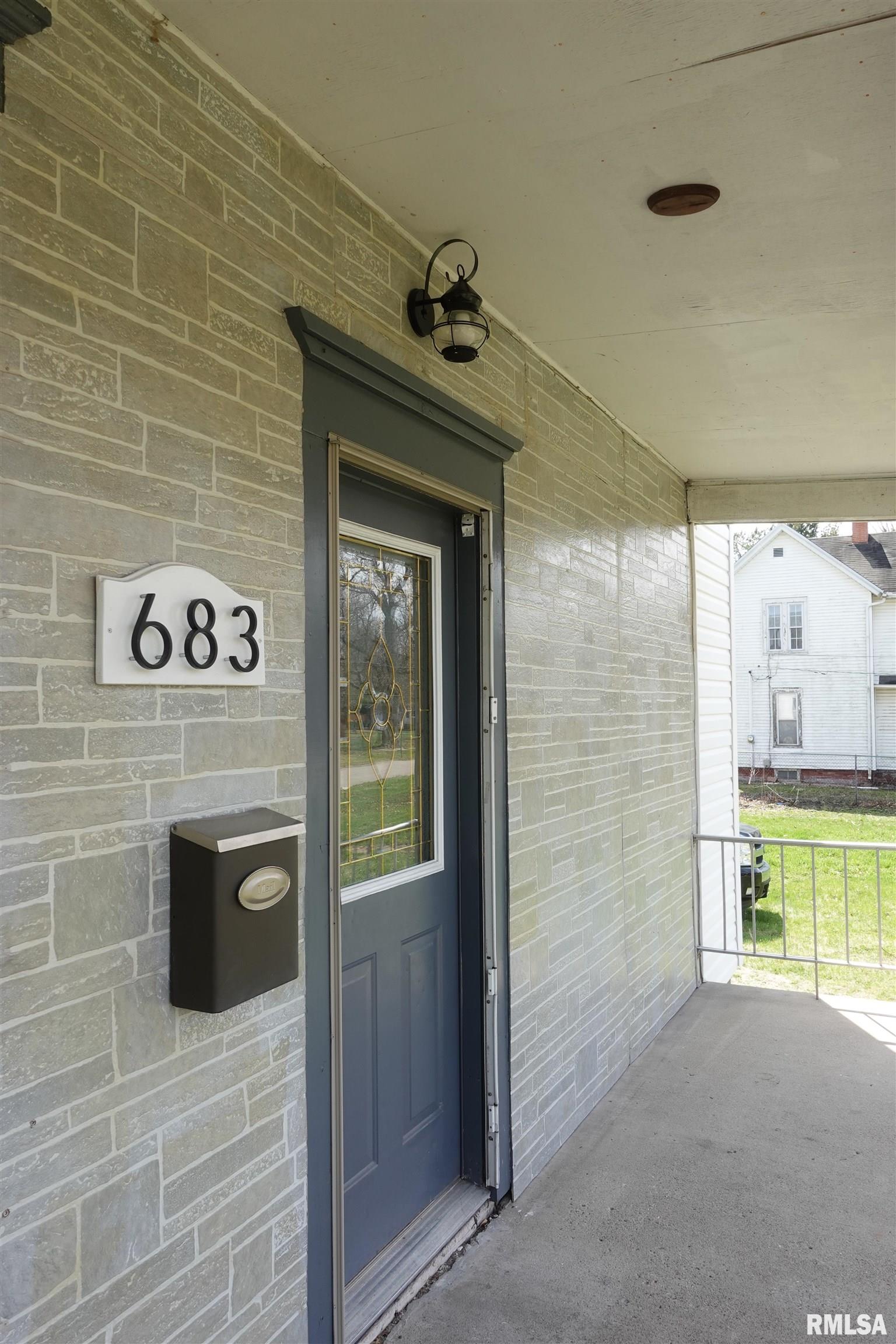 683 Day Street, Galesburg, Illinois image 5