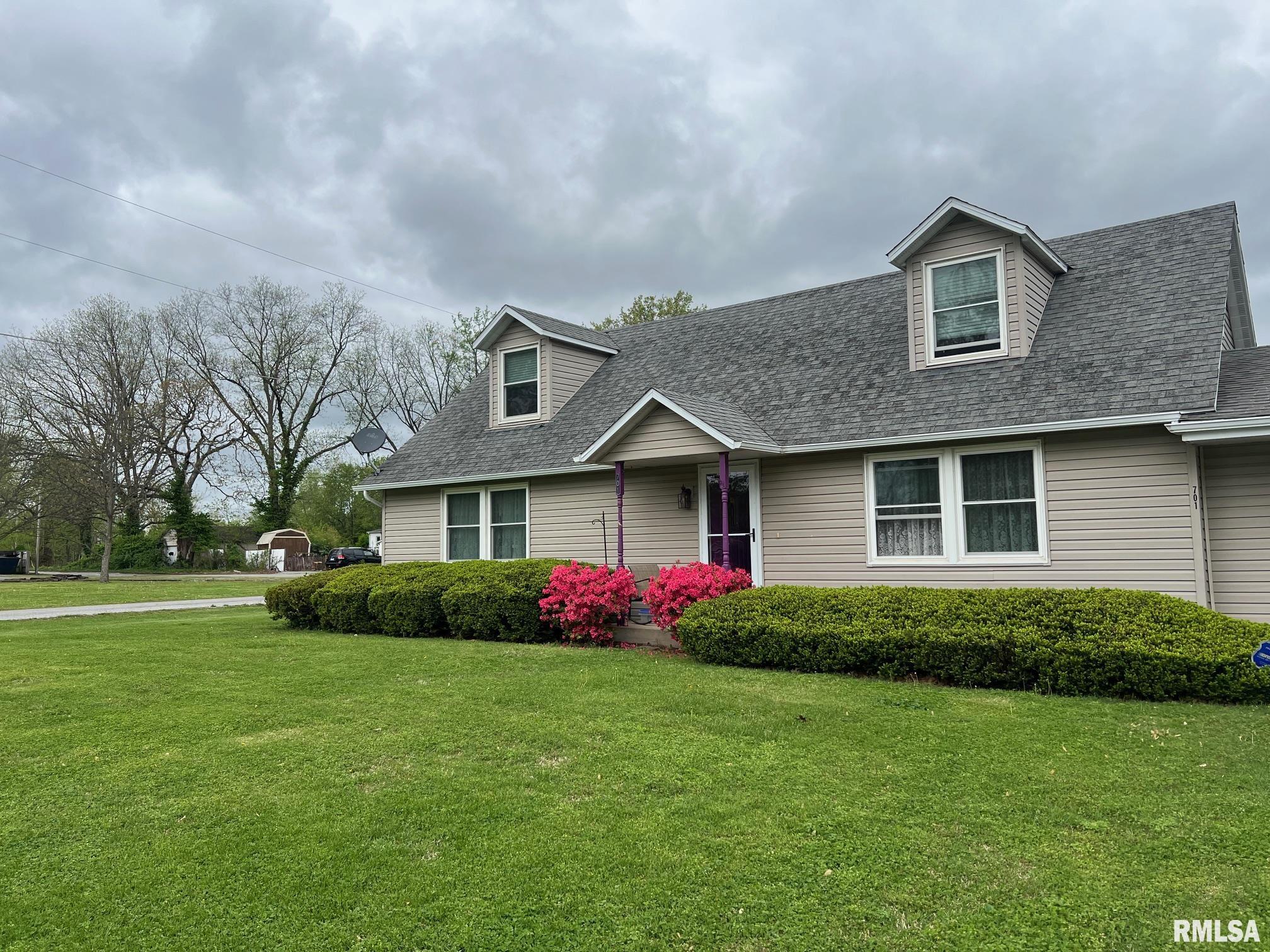 701 Forrest Street, Benton, Illinois image 1