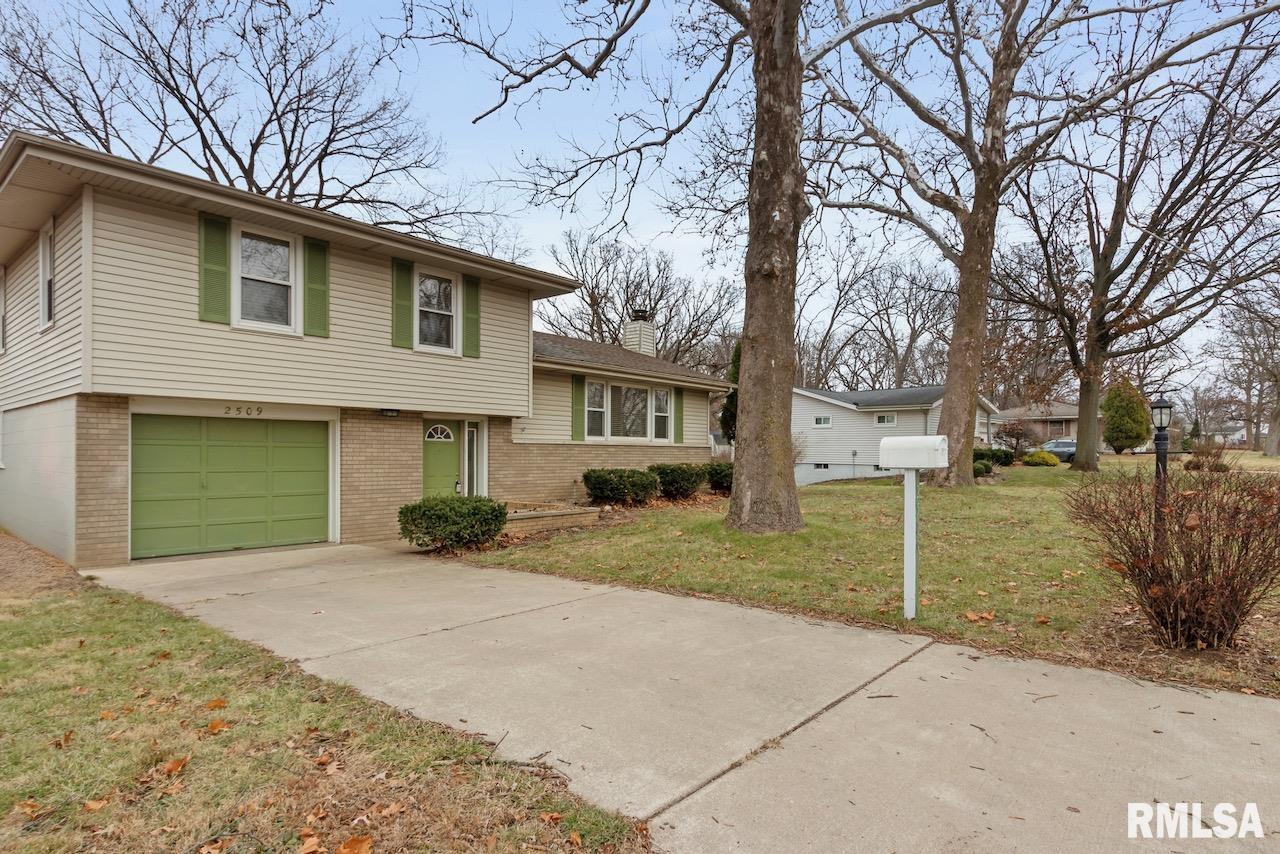 2509 W Huntington Drive, Peoria, Illinois image 27