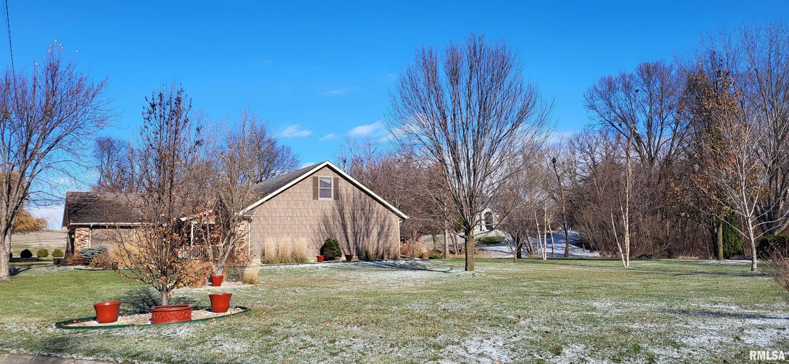 1701 Prestwick Drive, Galesburg, Illinois image 6