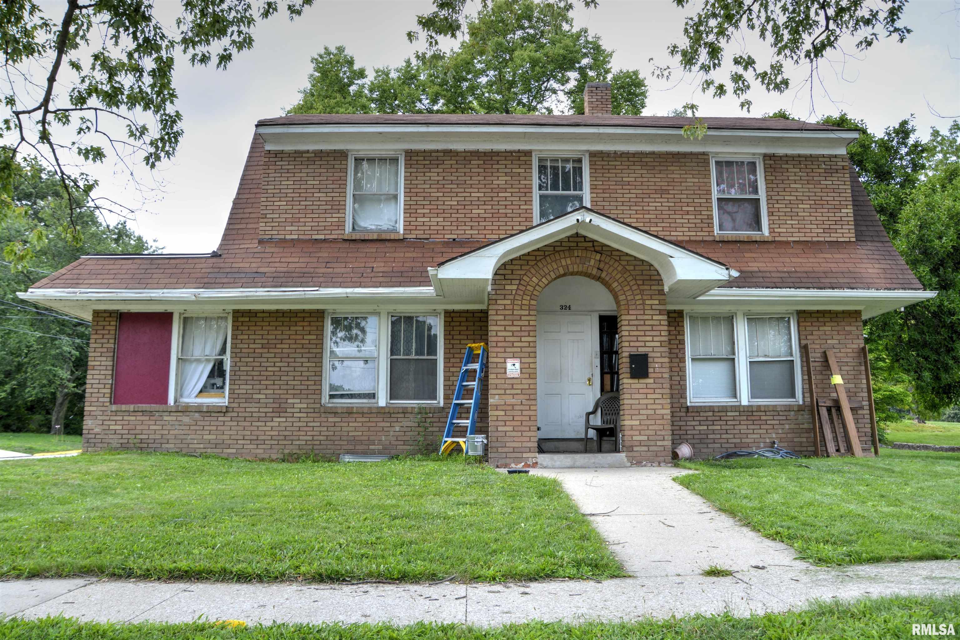 324 N Charles Street, Macomb, Illinois image 1