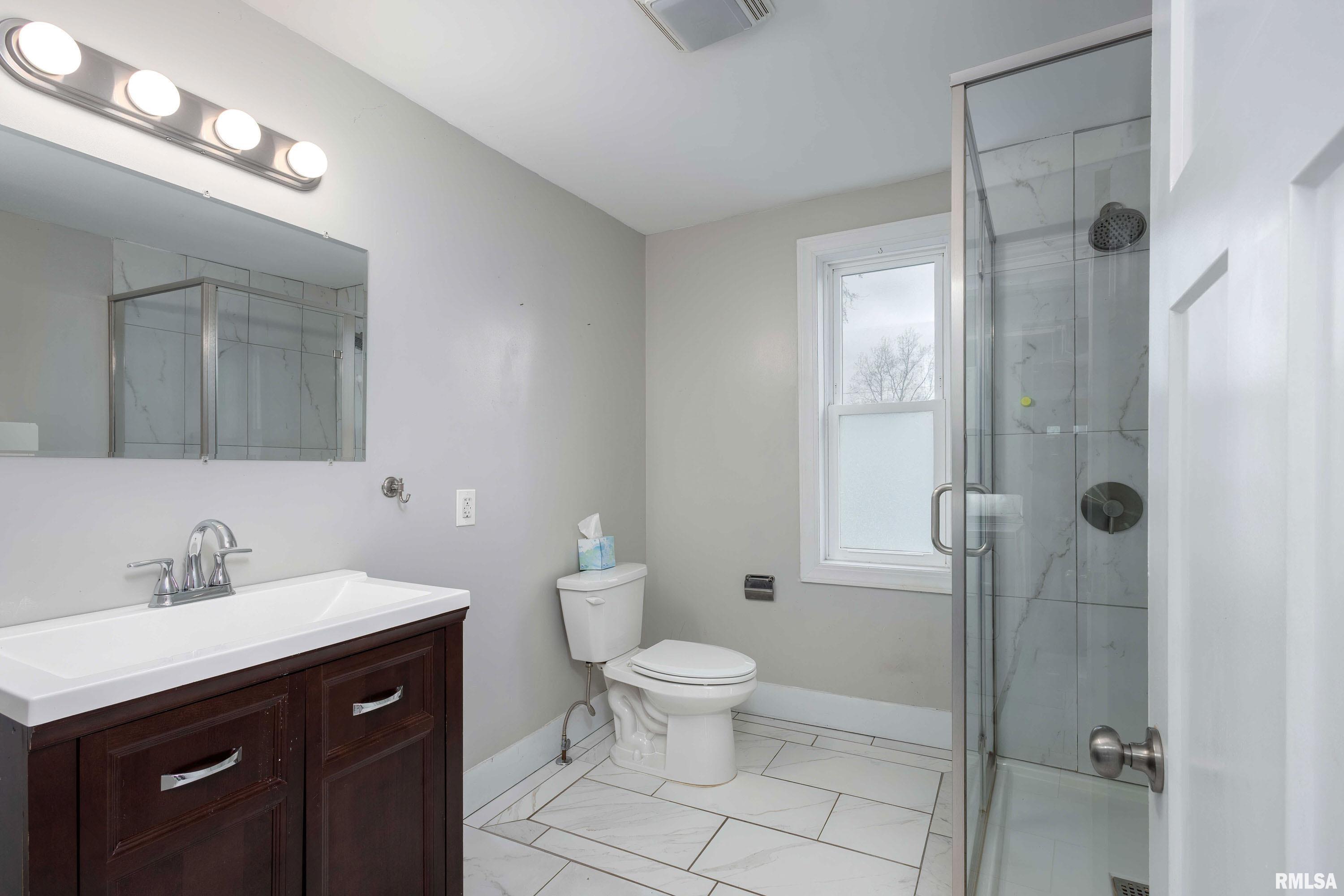 1311 3rd Street A, Moline, Illinois image 18