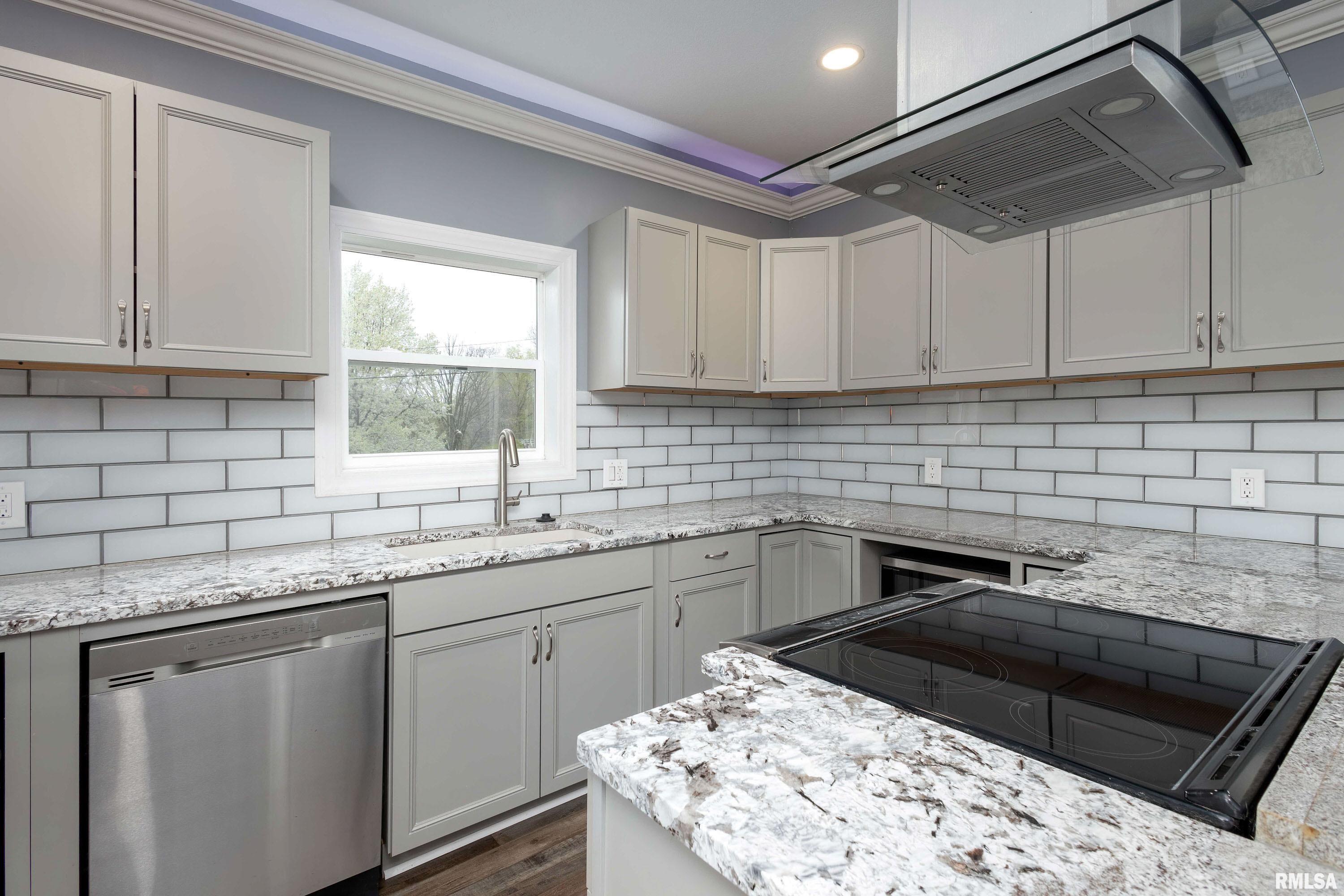1311 3rd Street A, Moline, Illinois image 14