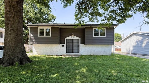 Homes For Sale - 63 Villanova Drive<br/> Sangamon County, Springfield, IL 62703
