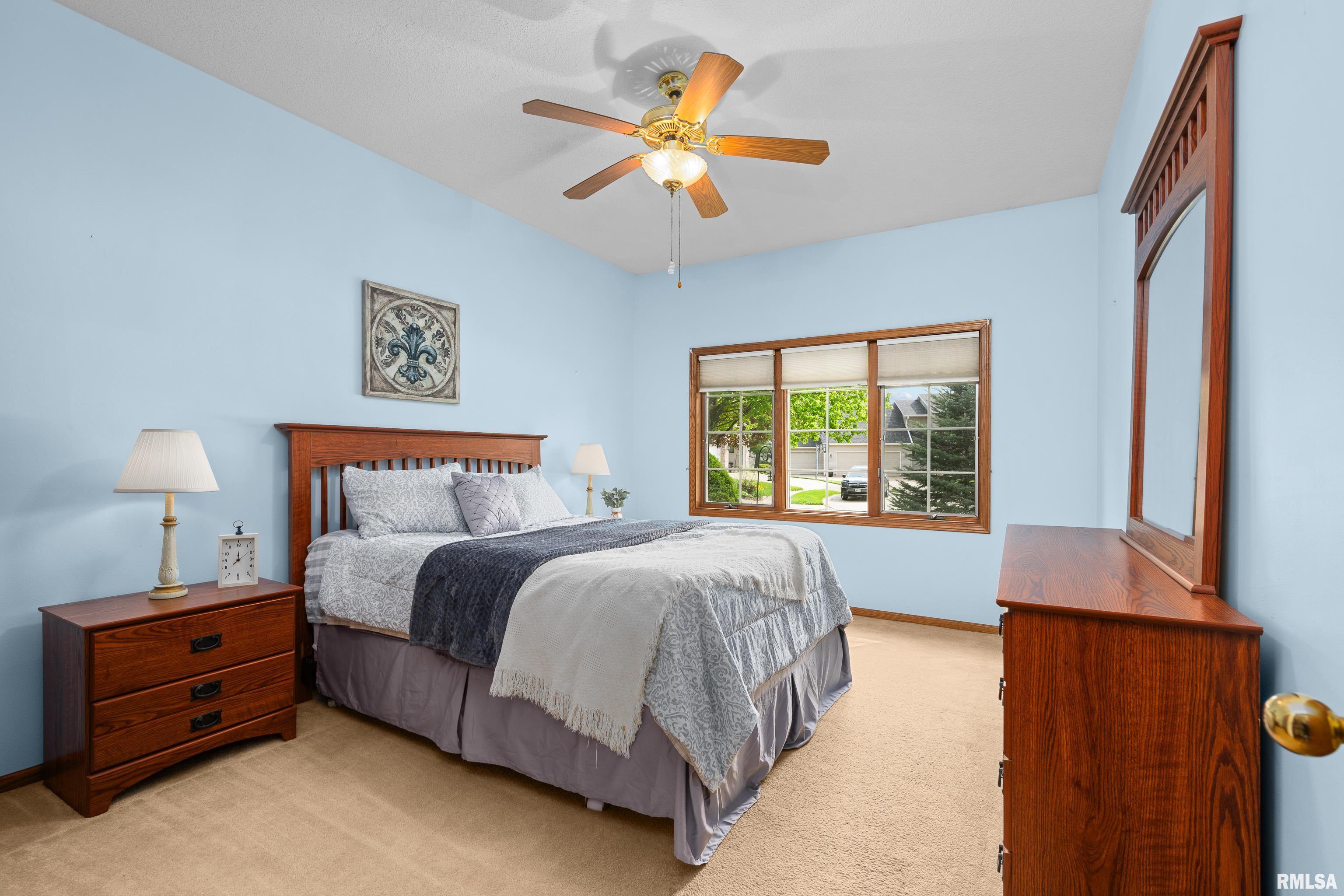 3232 Fernwood Court, Davenport, Iowa image 27