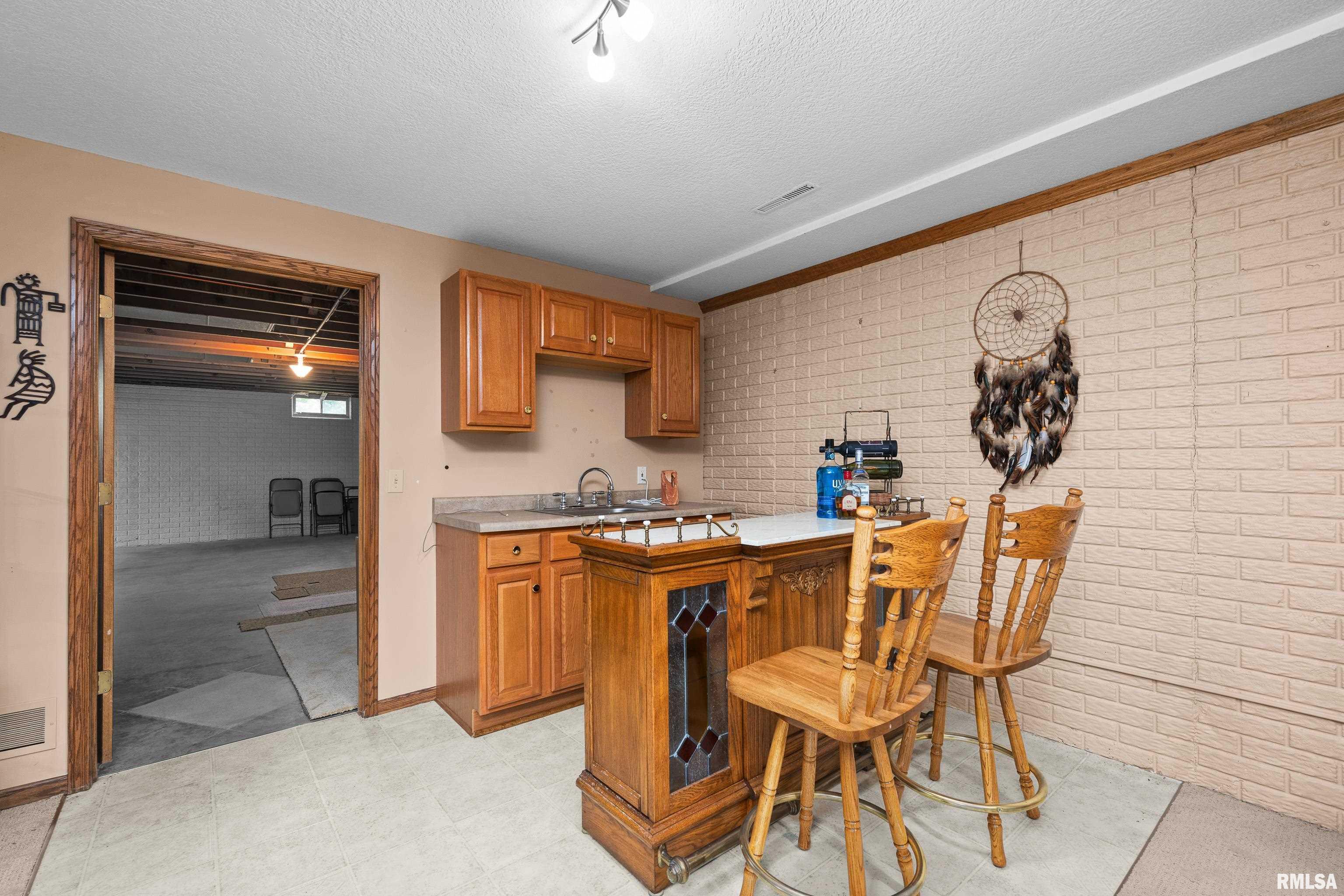 3232 Fernwood Court, Davenport, Iowa image 36