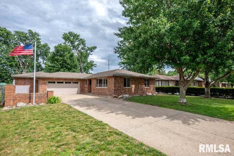 Homes For Sale - 1412 N 4th Street<br/> Pekin, IL 61554
