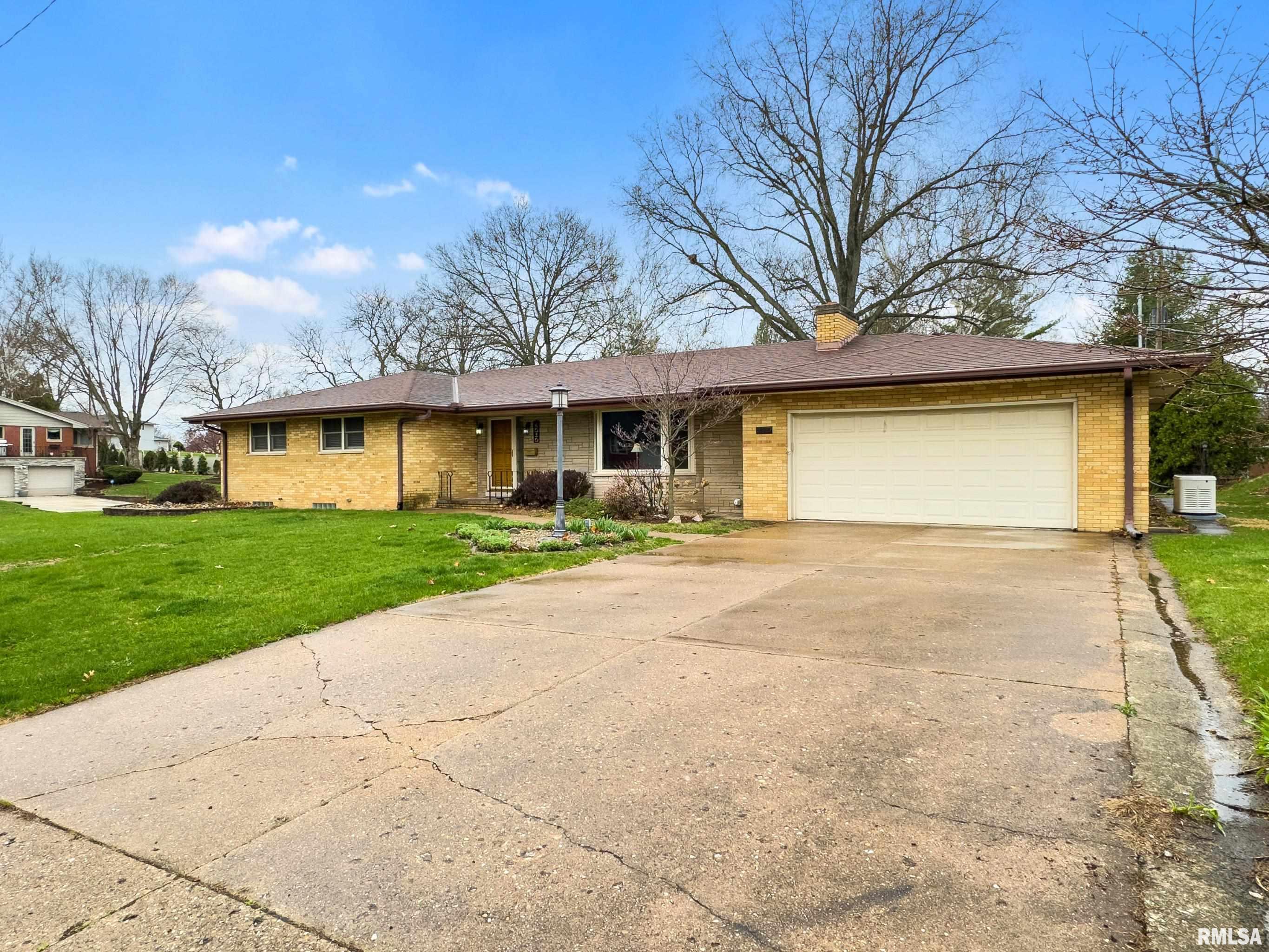 5707 N Biltmore Avenue, Peoria, Illinois image 1