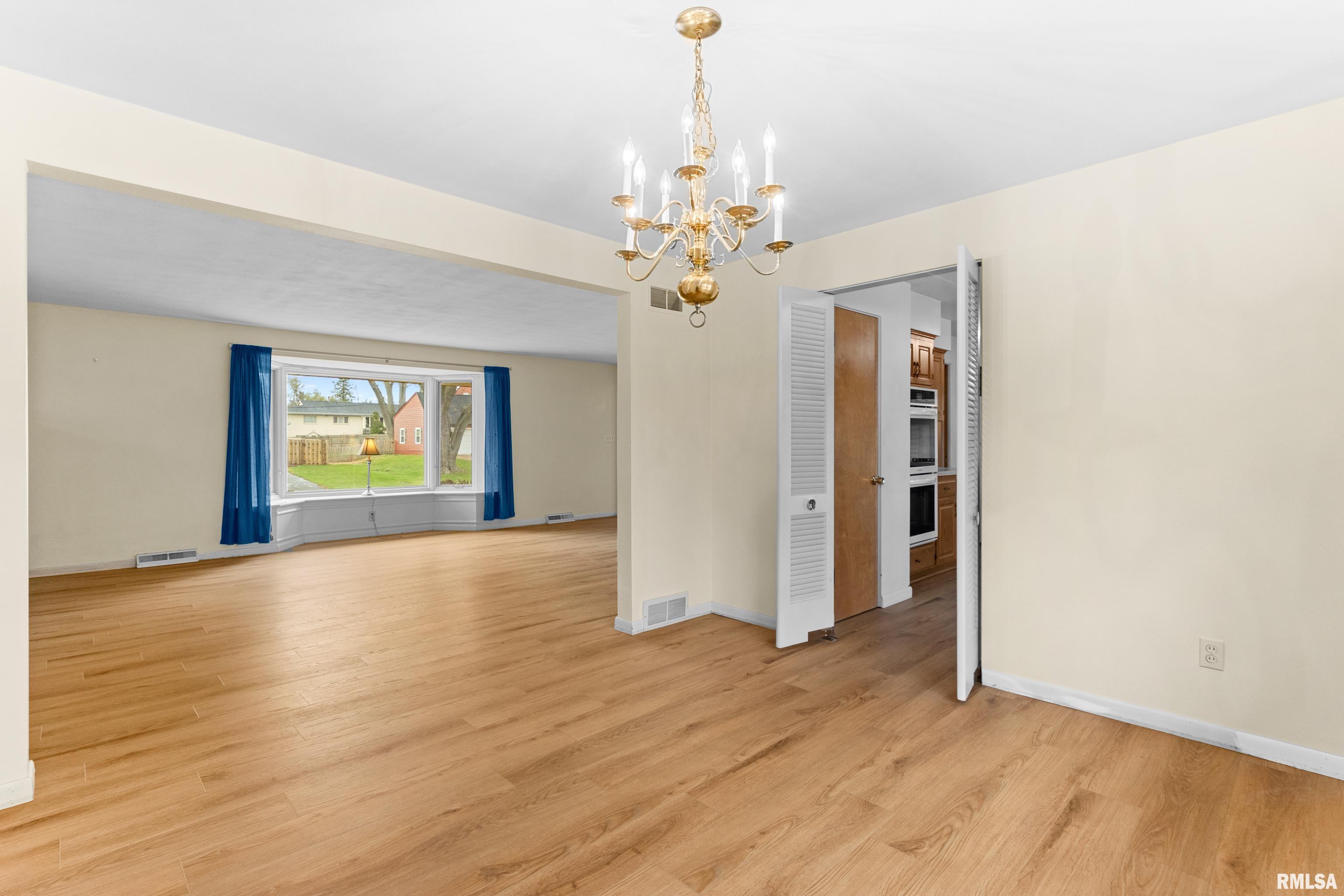 5707 N Biltmore Avenue, Peoria, Illinois image 11