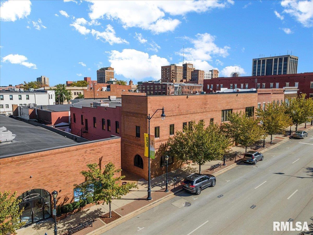 Photo 1 of 14 — 217 E MONROE Street 93, Springfield, IL 62701