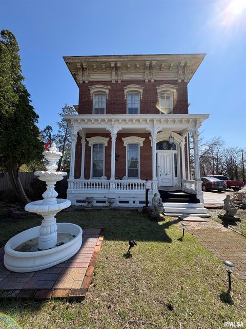Photo of 1470 VERMONT Street, Quincy, IL 62301 (MLS # CA1042857)