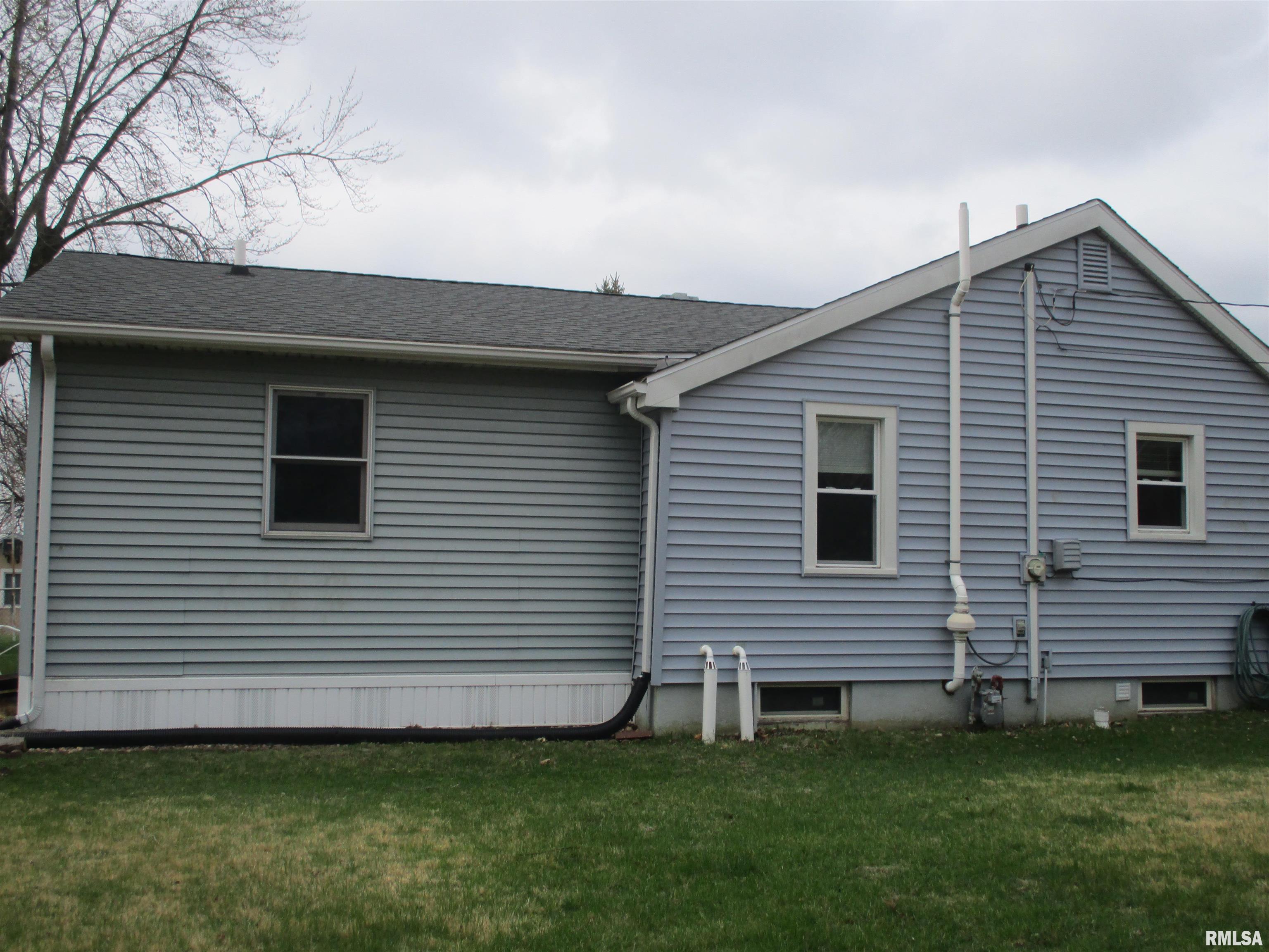 530 Island Avenue, East Moline, Illinois image 23