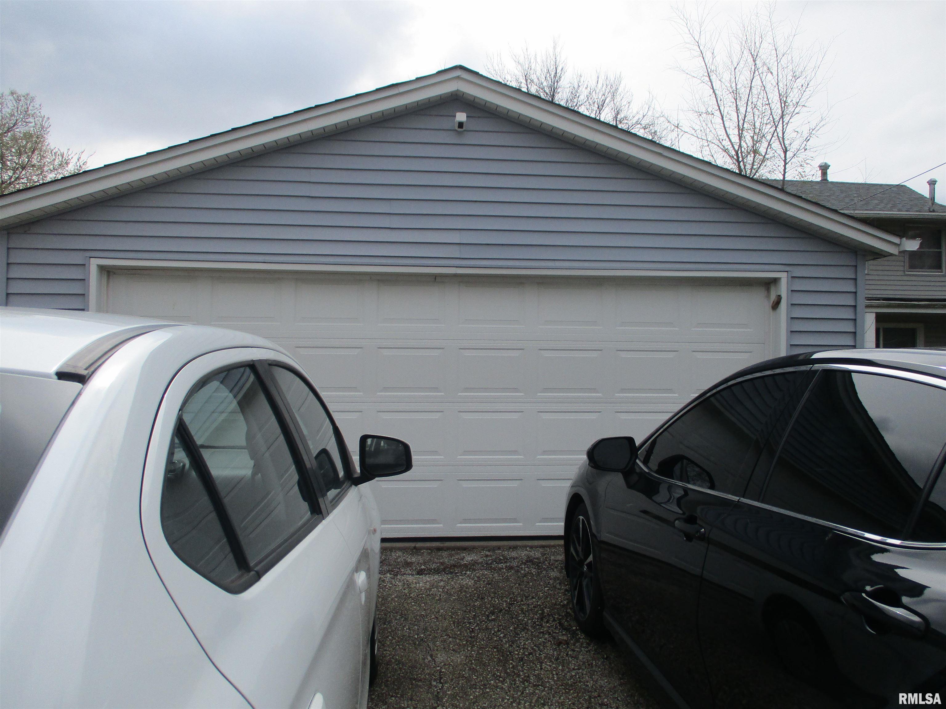 530 Island Avenue, East Moline, Illinois image 30