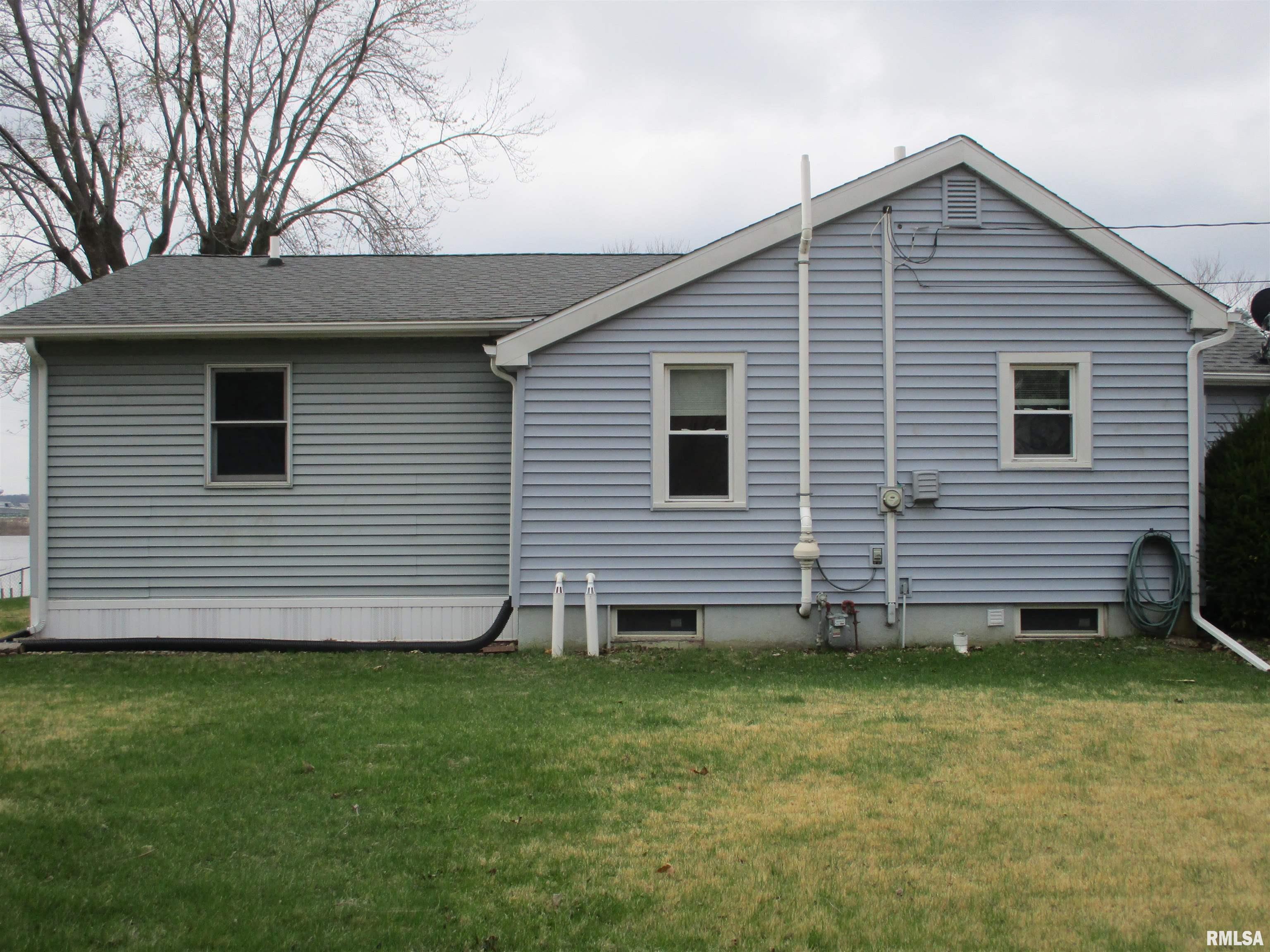 530 Island Avenue, East Moline, Illinois image 25
