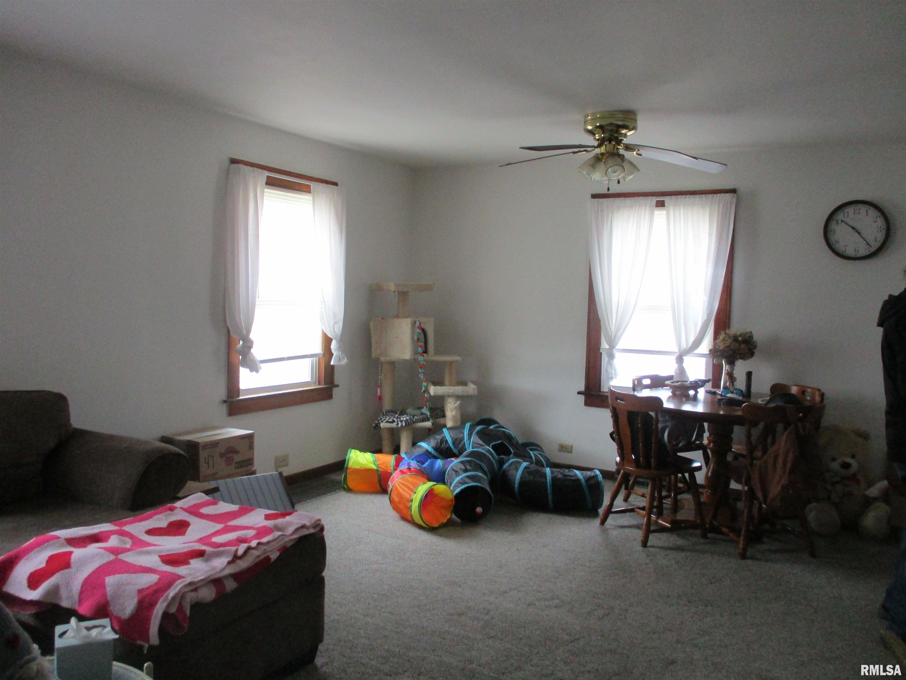 530 Island Avenue, East Moline, Illinois image 4