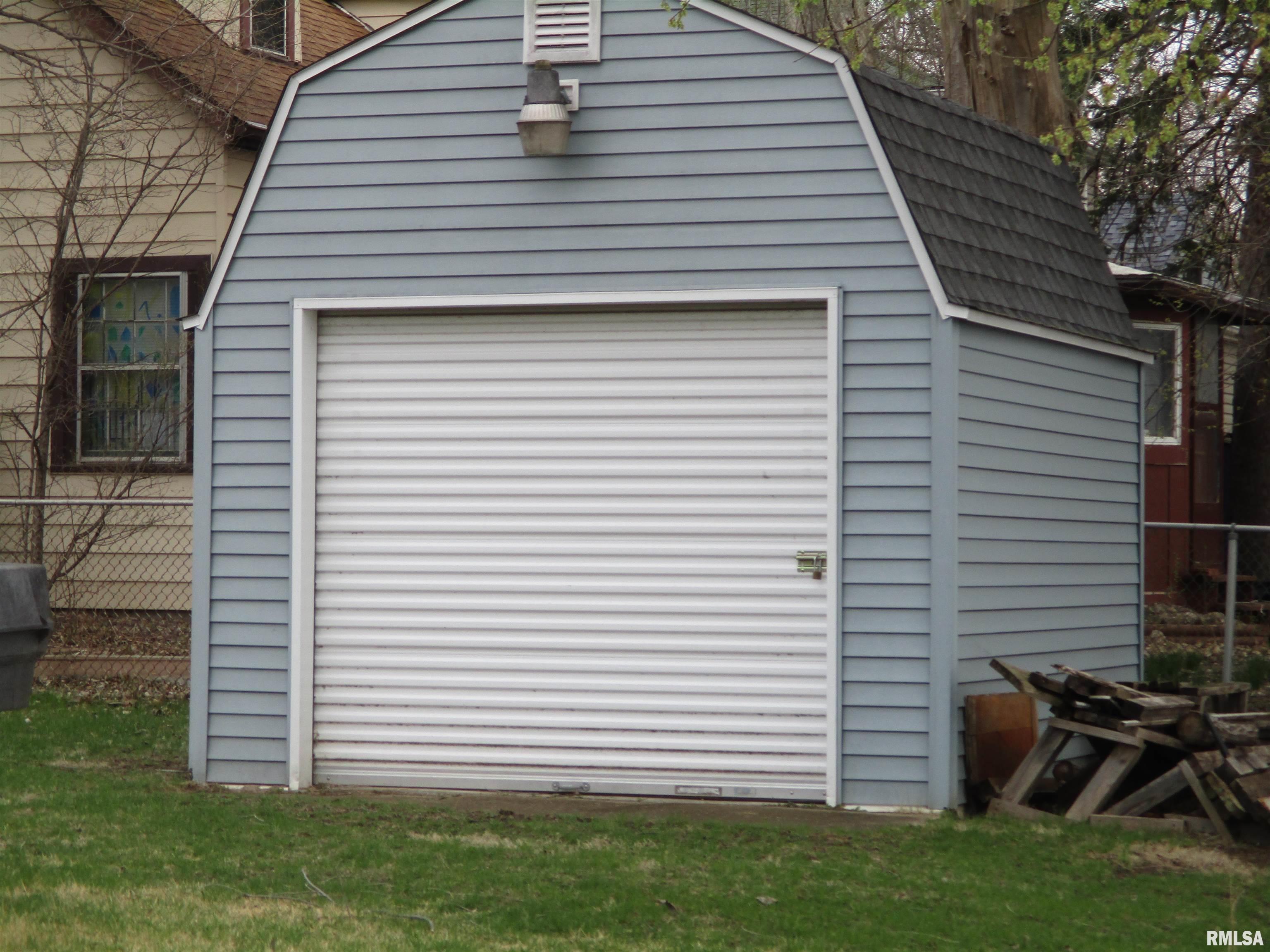 530 Island Avenue, East Moline, Illinois image 22