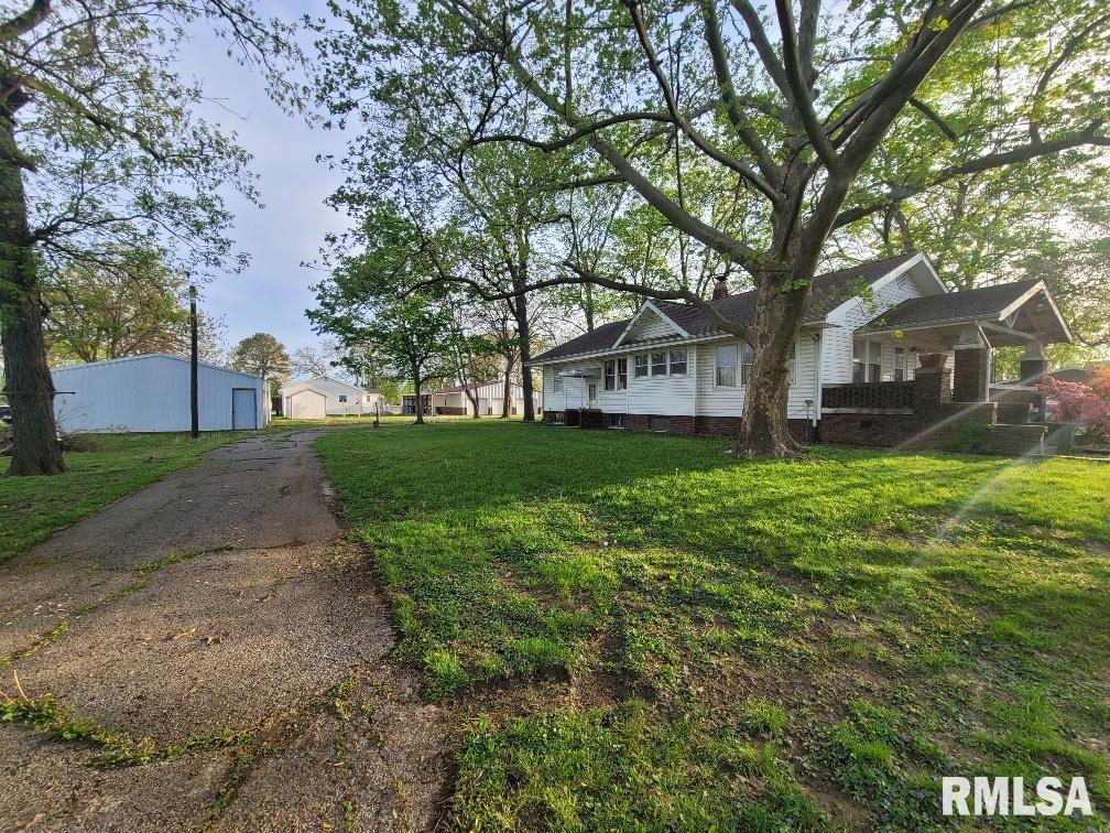 211 W Matthew Street, Sesser, Illinois image 7